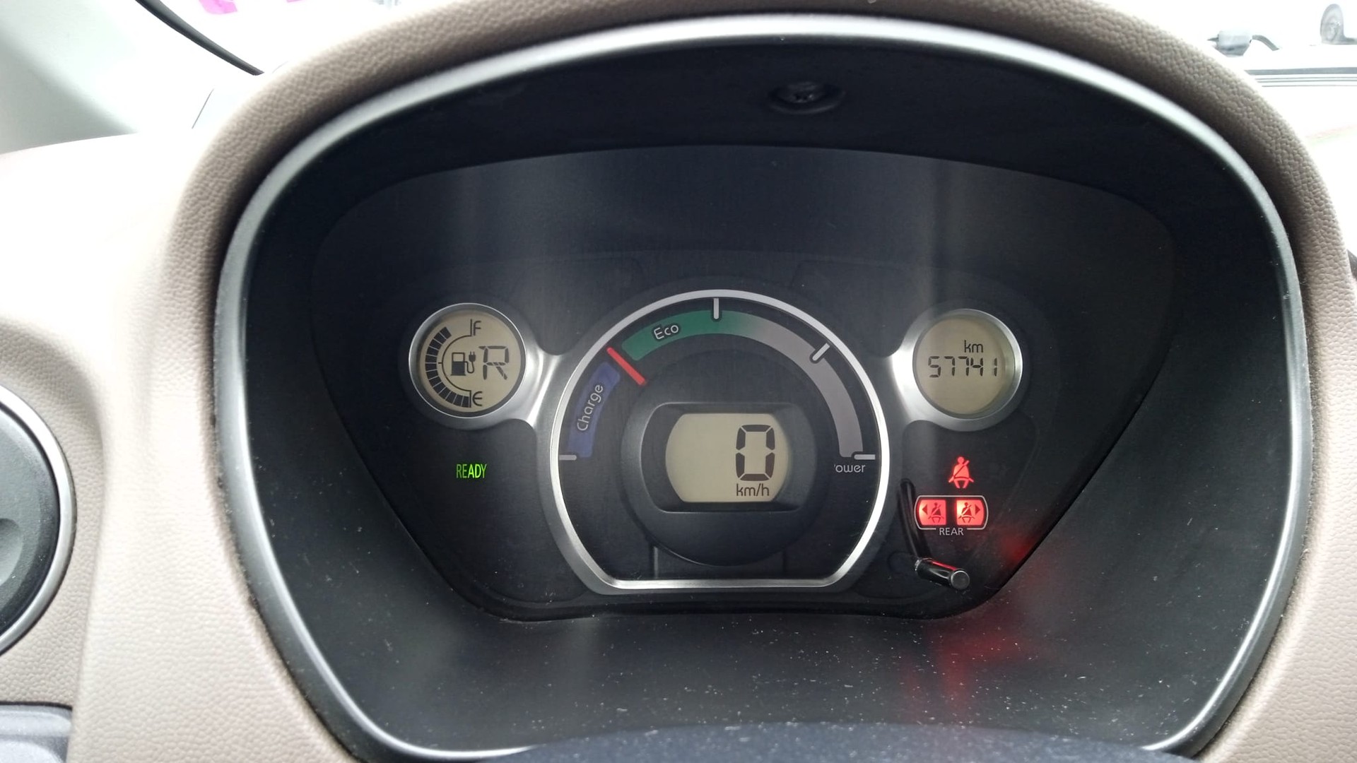 CITROEN C-Zero Attraction-image-6