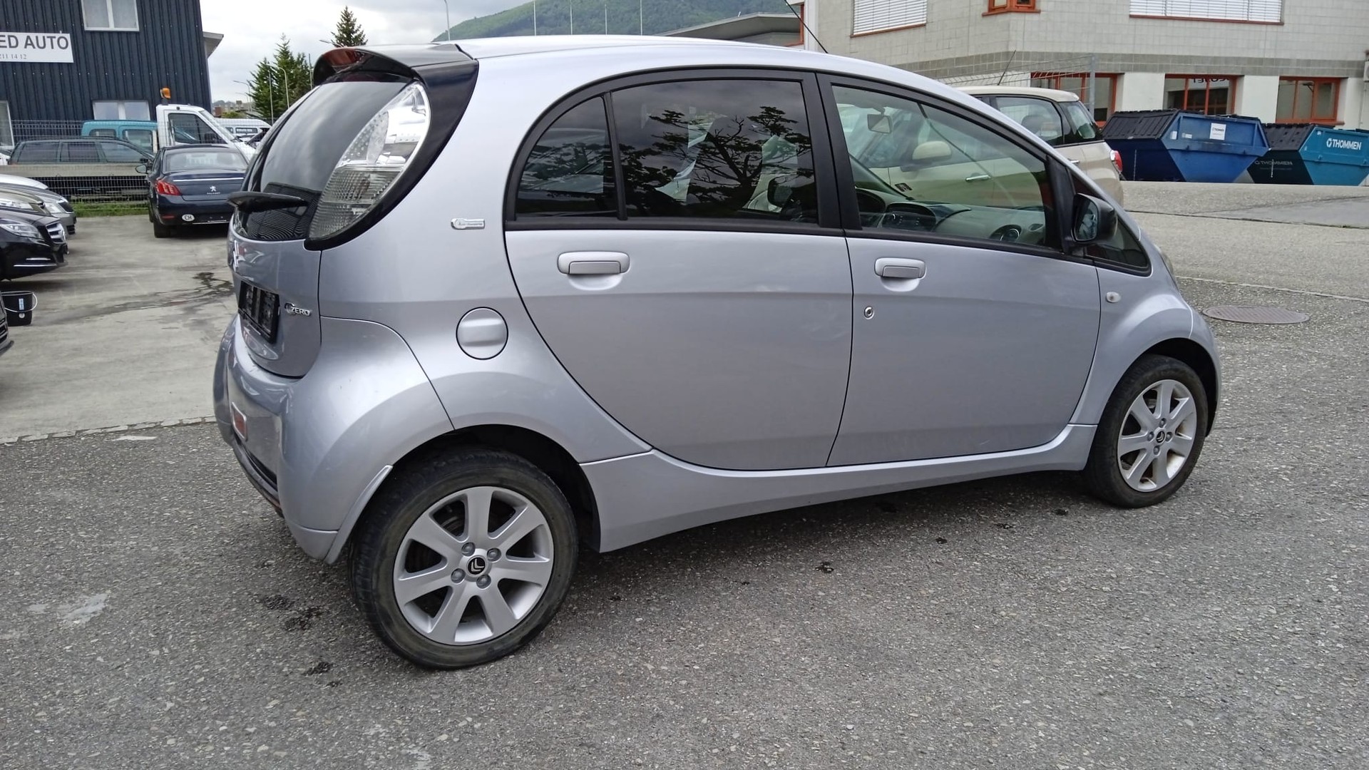 CITROEN C-Zero Attraction-image-8