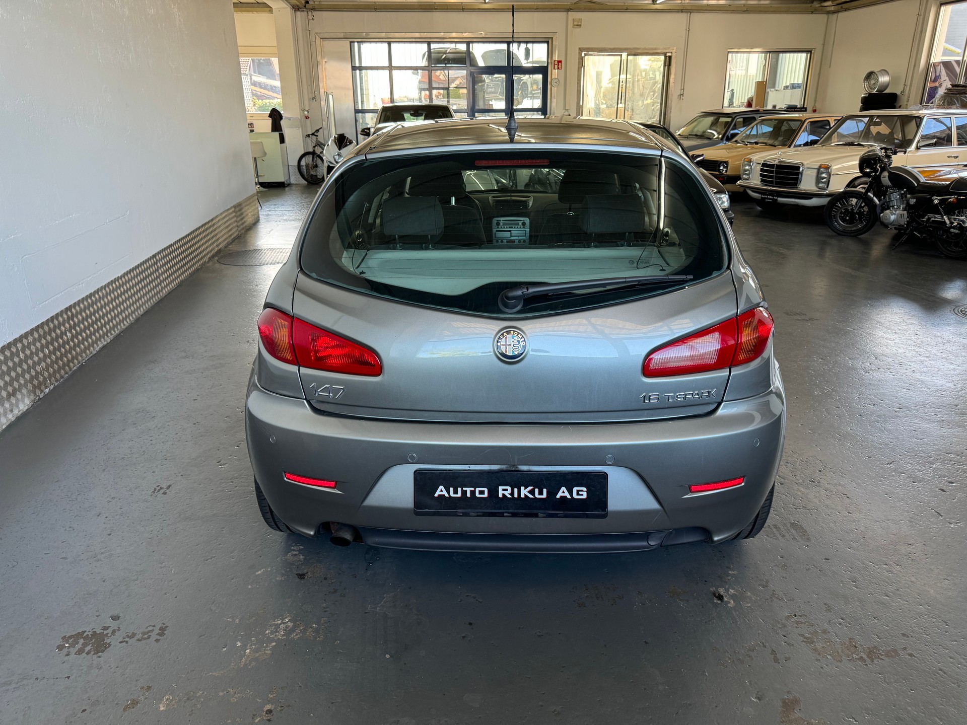 ALFA ROMEO 147 1.6 TS 16V Distinctive-image-8