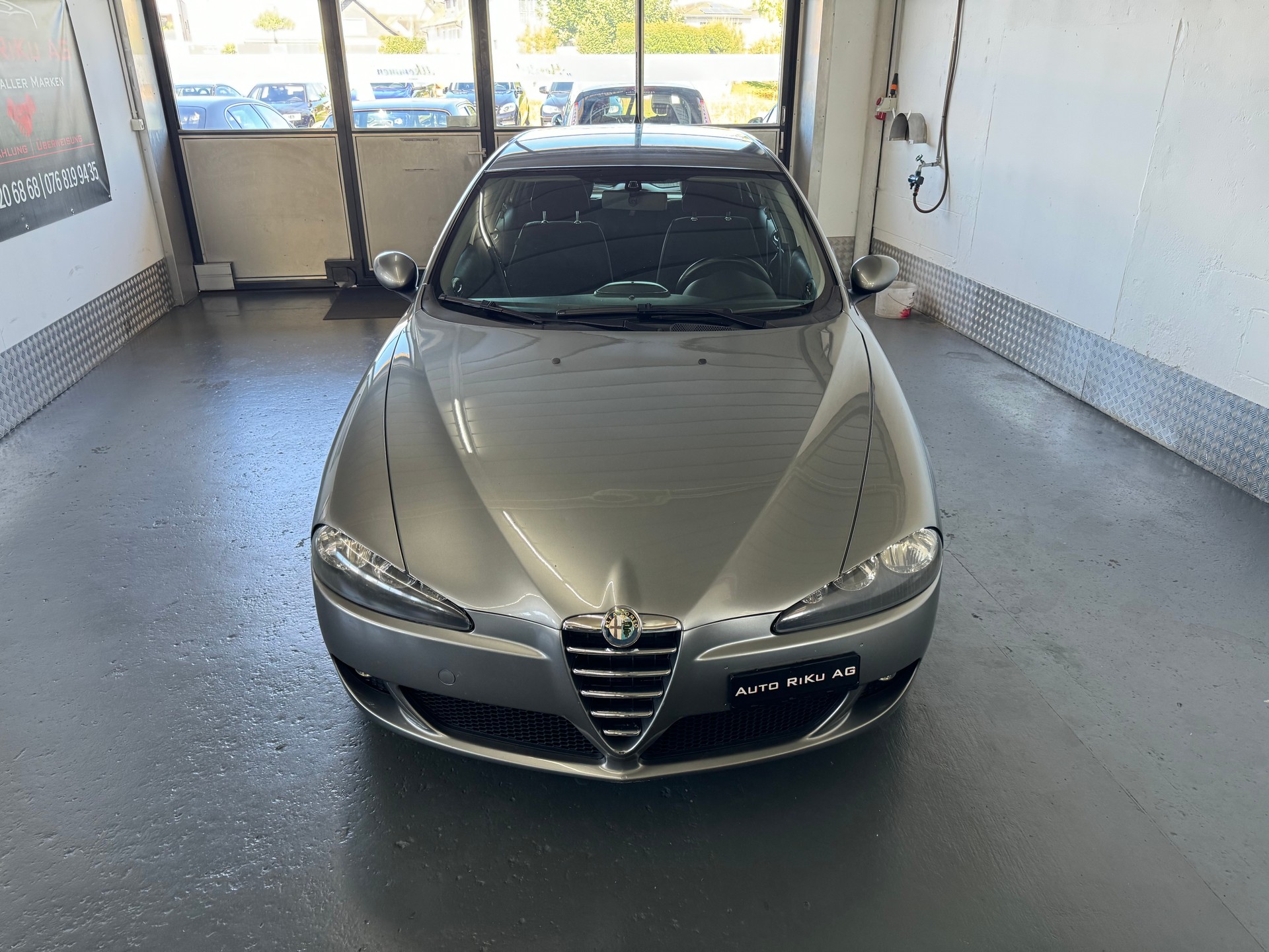 ALFA ROMEO 147 1.6 TS 16V Distinctive-showroom-element-2