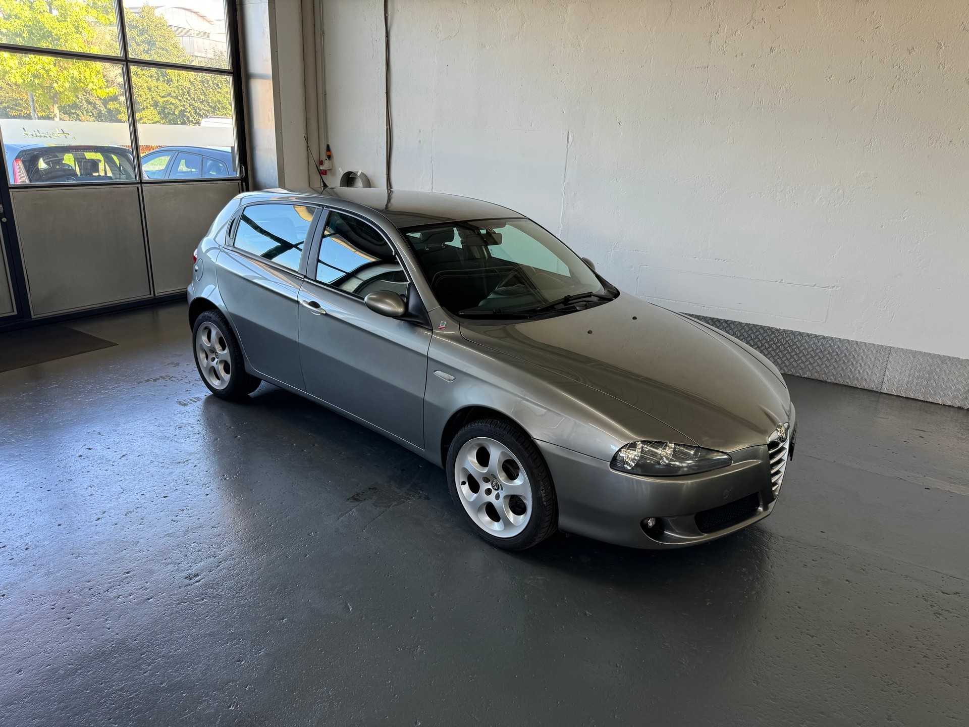 ALFA ROMEO 147 1.6 TS 16V Distinctive