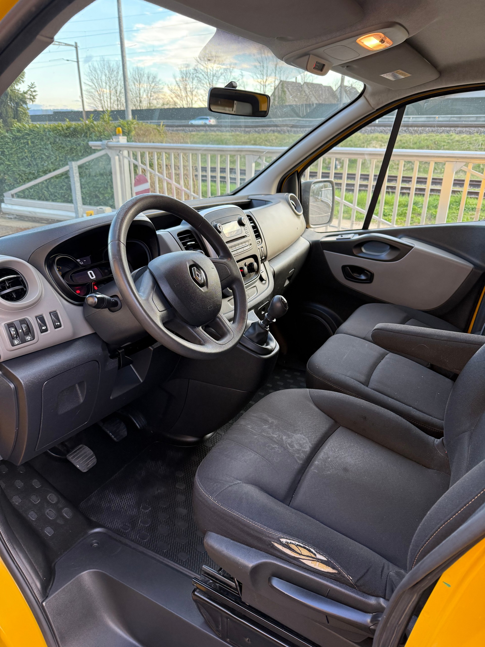 RENAULT Trafic 1.6 dCi 115 2.9t Business L1H1-image-9