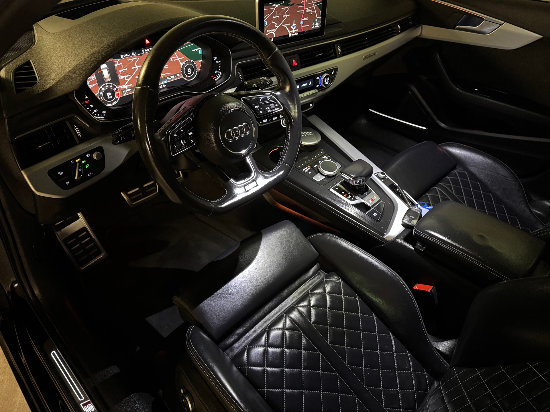 AUDI S4 Avant 3.0 TFSI quattro tiptronic-image-20