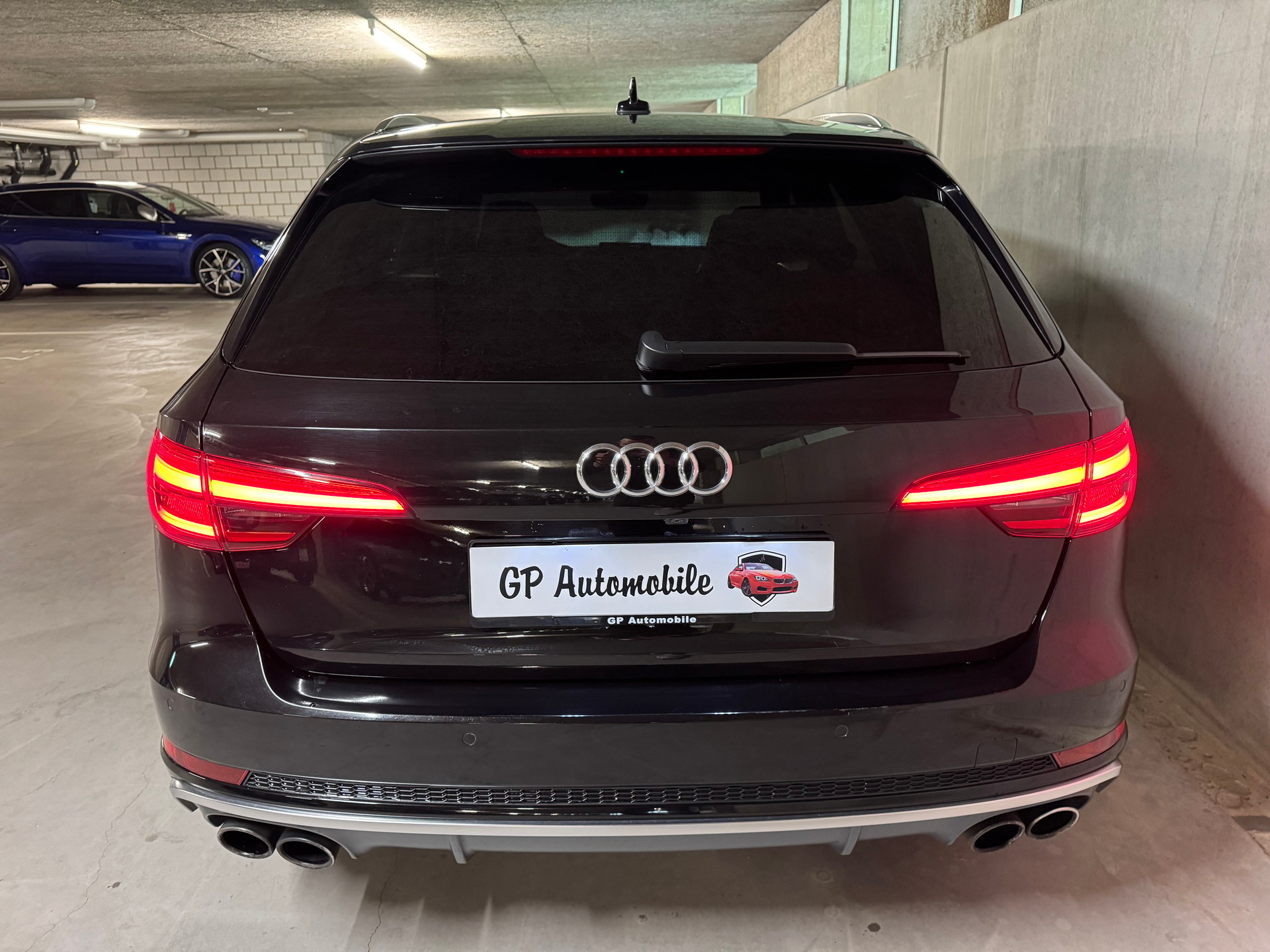 AUDI S4 Avant 3.0 TFSI quattro tiptronic-image-16