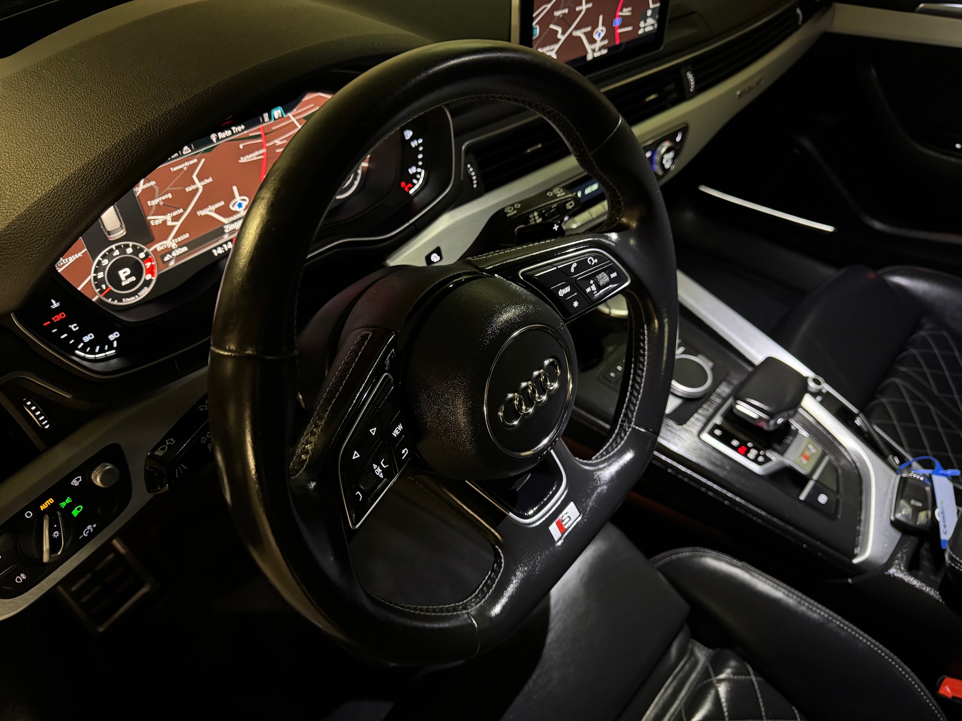 AUDI S4 Avant 3.0 TFSI quattro tiptronic-image-25
