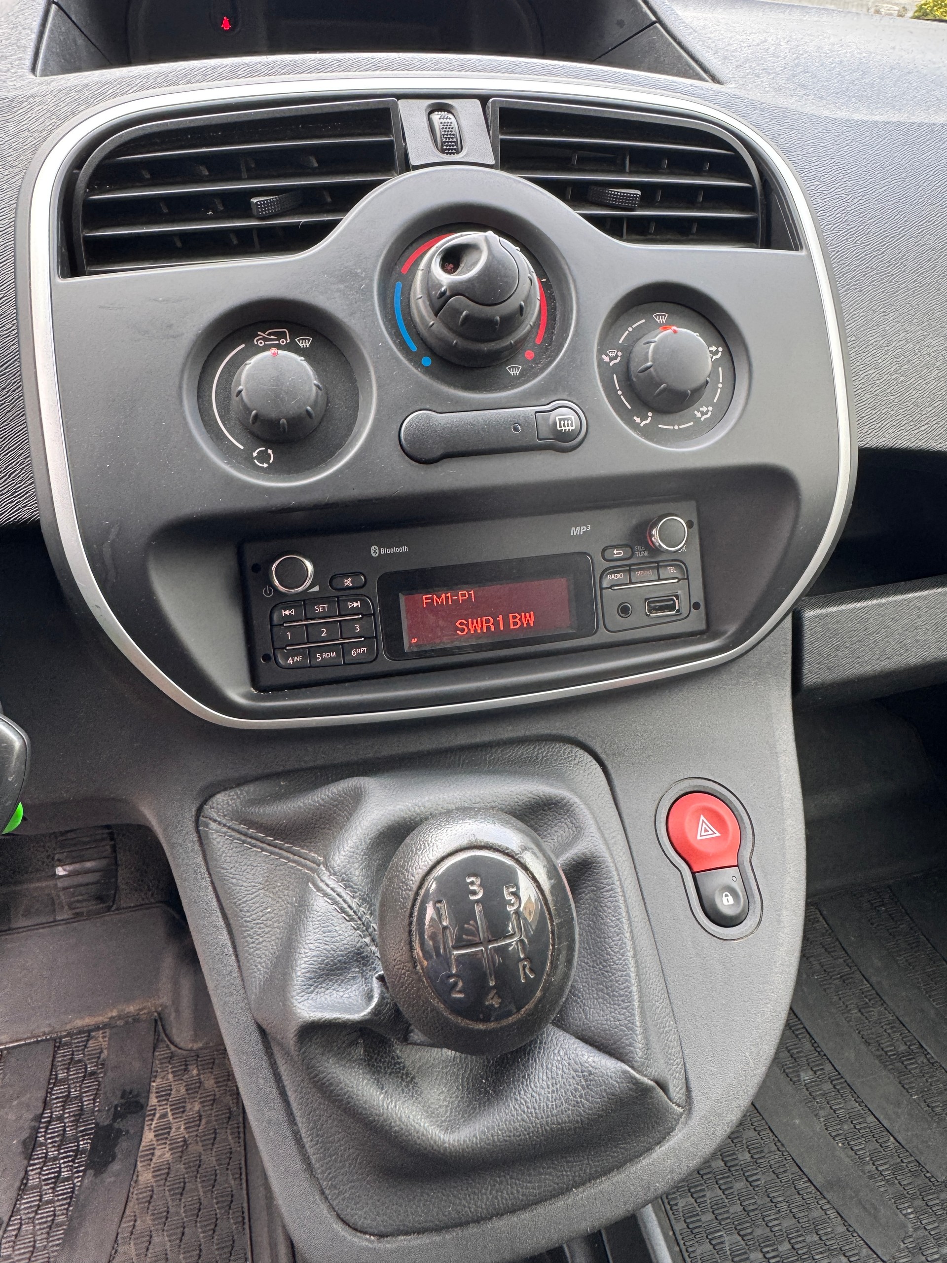 RENAULT Kangoo Medium dCi 90 ENERGY Business-image-15