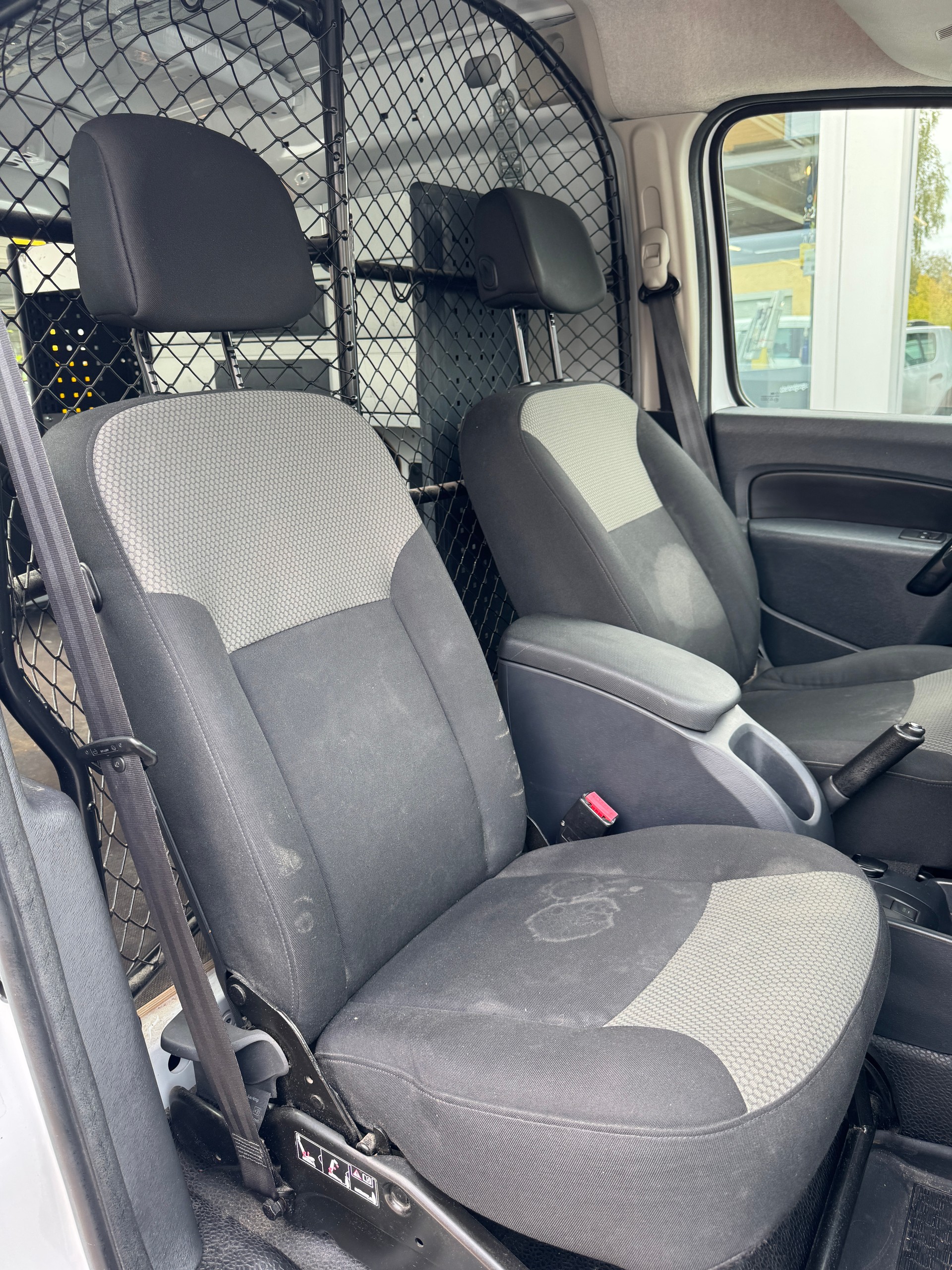 RENAULT Kangoo Medium dCi 90 ENERGY Business-image-12