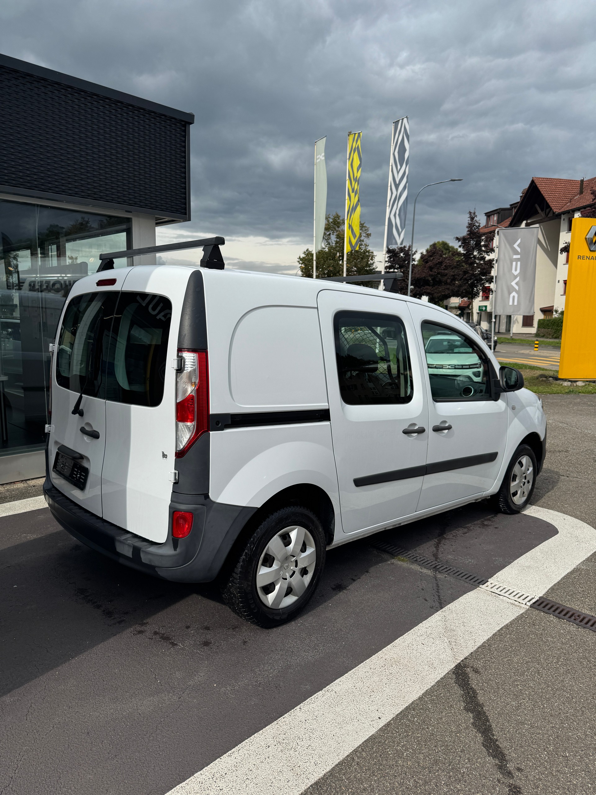 RENAULT Kangoo Medium dCi 90 ENERGY Business-showroom-element-1