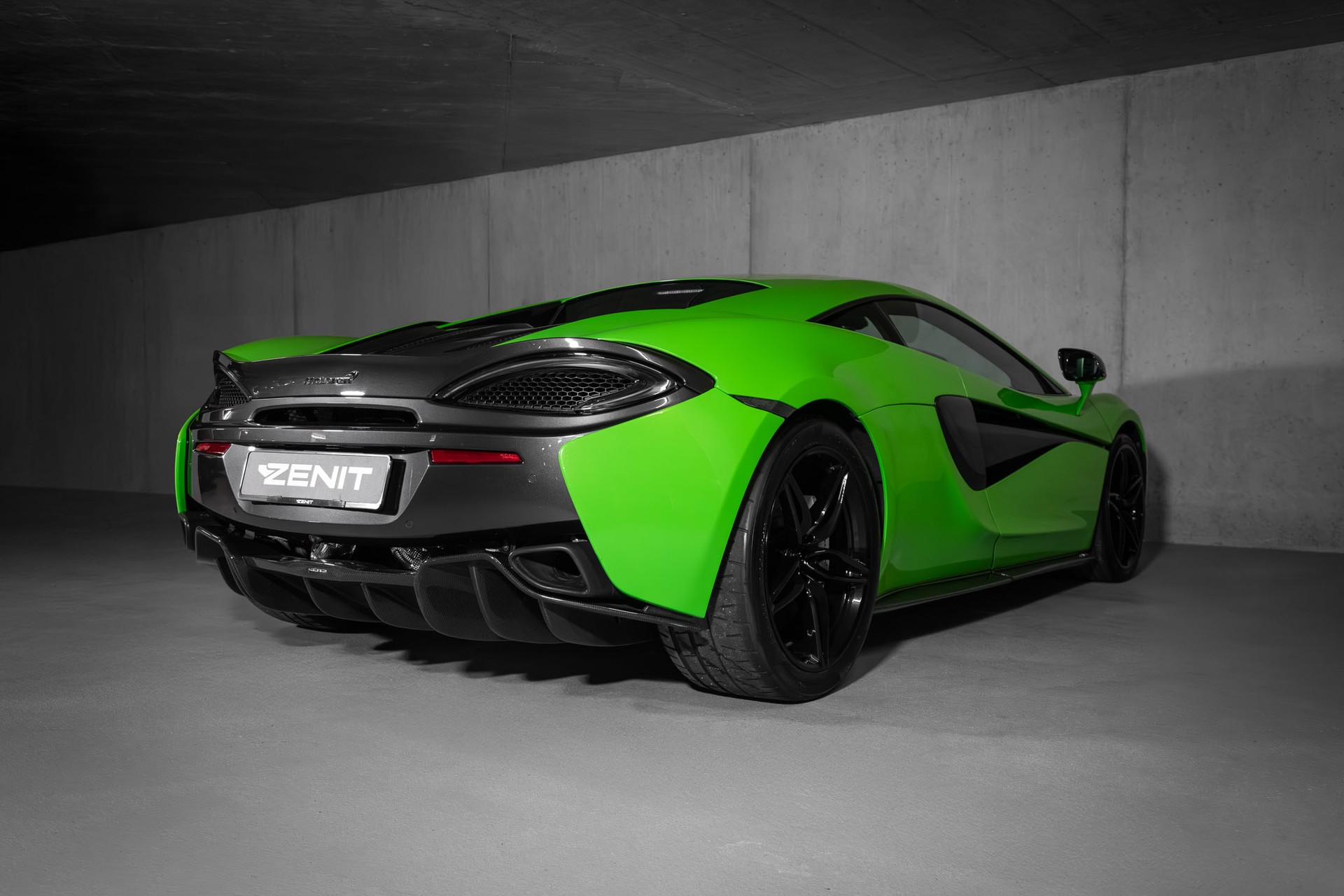 McLAREN 570S Coupé 3.8 V8 SSG-image-4