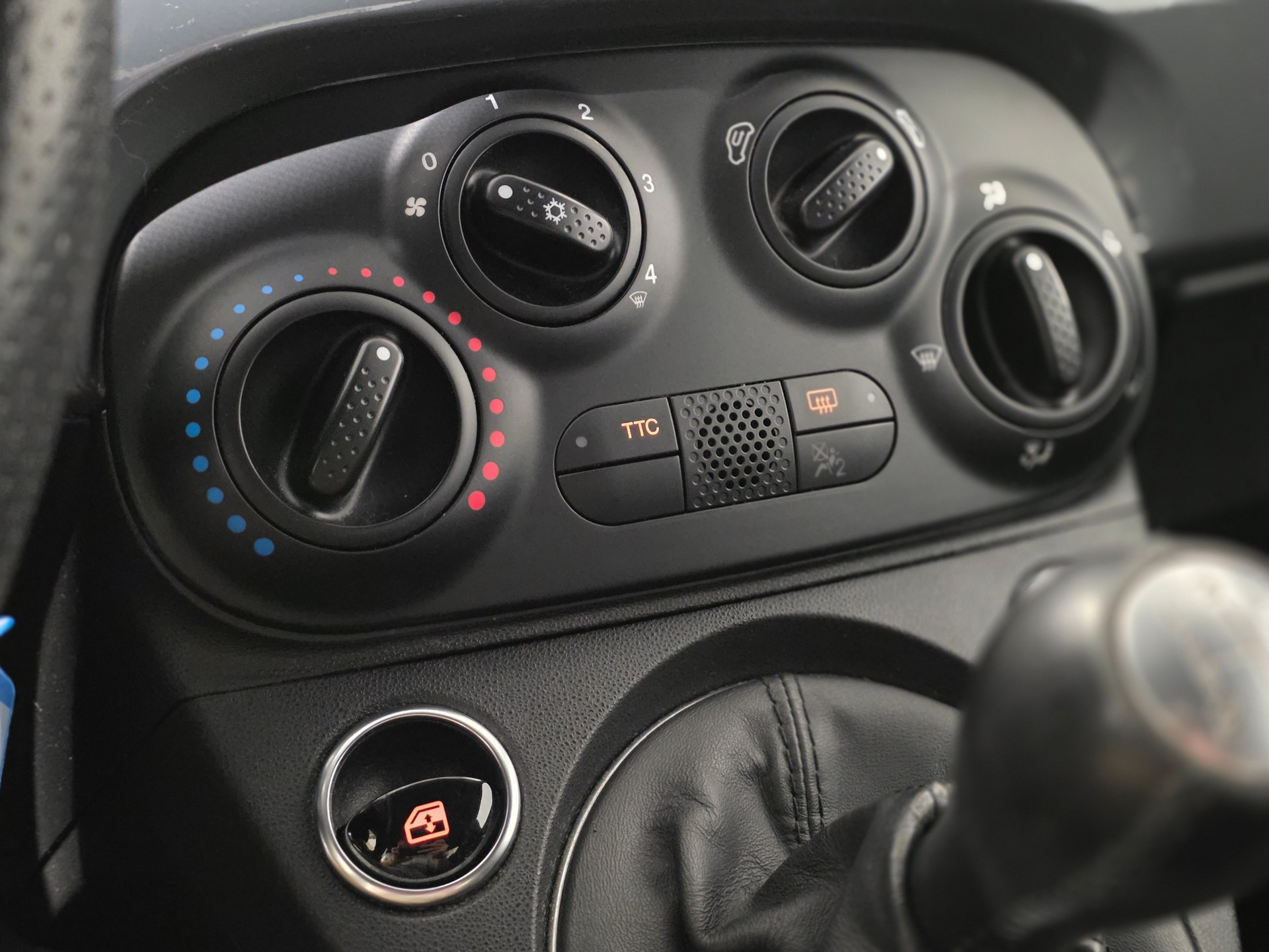 FIAT 595 1.4 16V Turbo Abarth-image-9