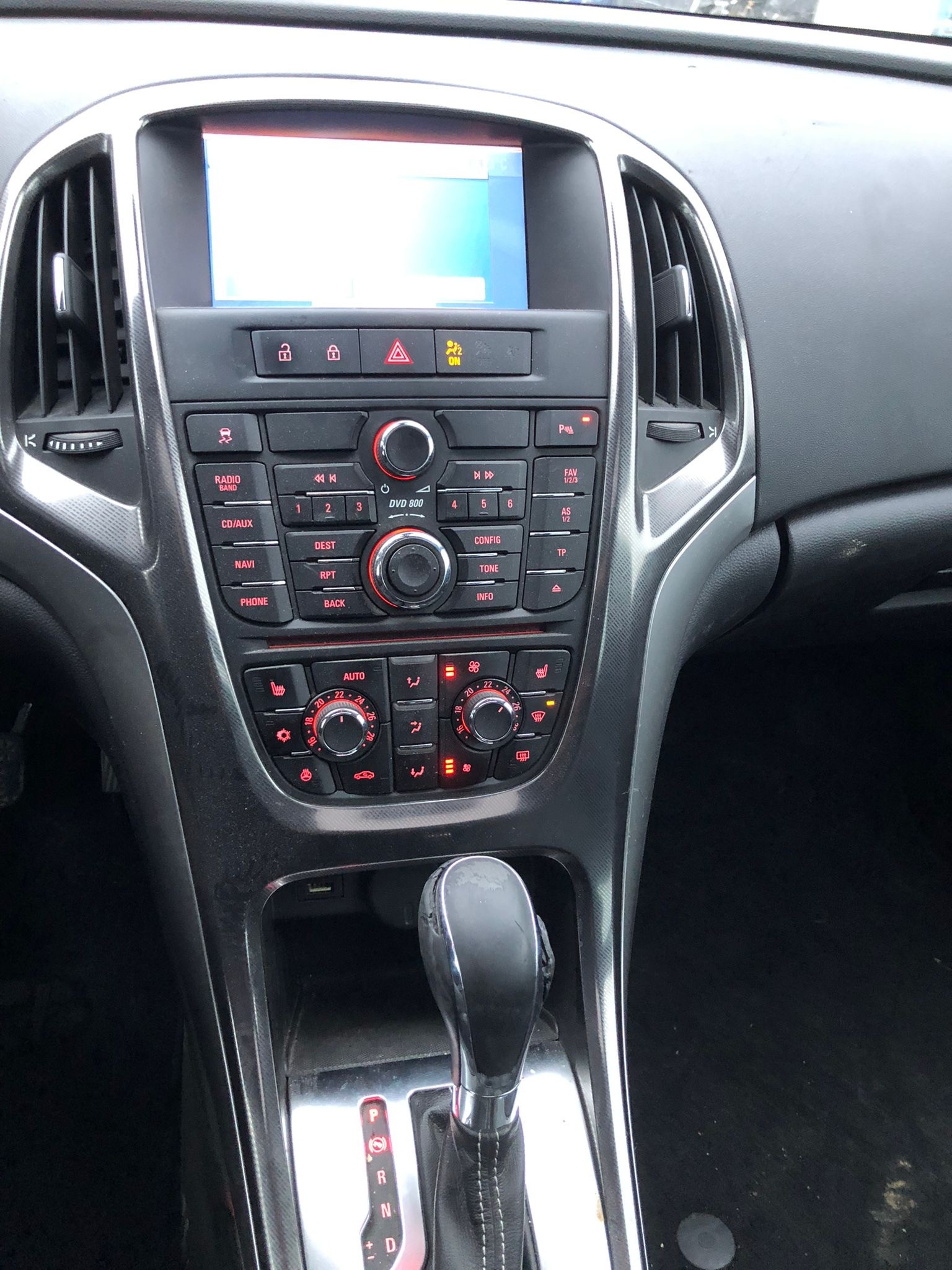 OPEL Astra SportsTourer 1.4i 16V Turbo Sport Automatic-image-6