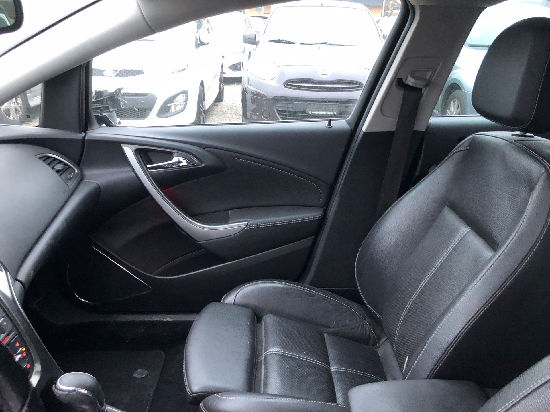 OPEL Astra SportsTourer 1.4i 16V Turbo Sport Automatic-image-7
