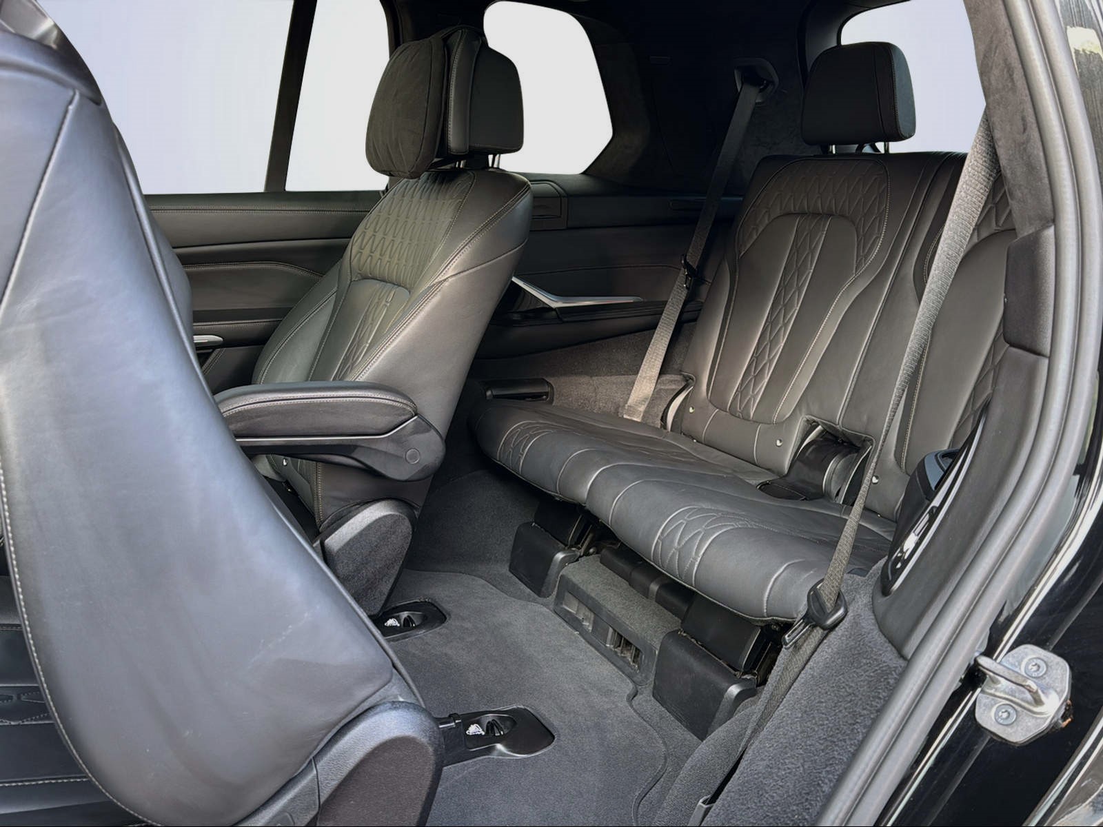 BMW X7 xDrive 48V 40d Steptronic-image-16