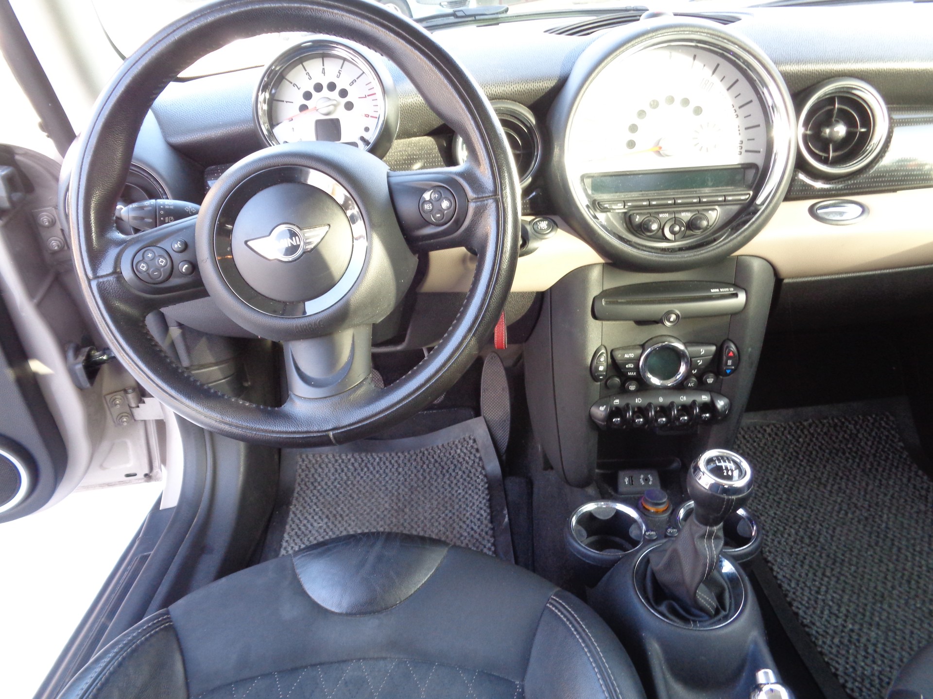MINI Cooper-image-12