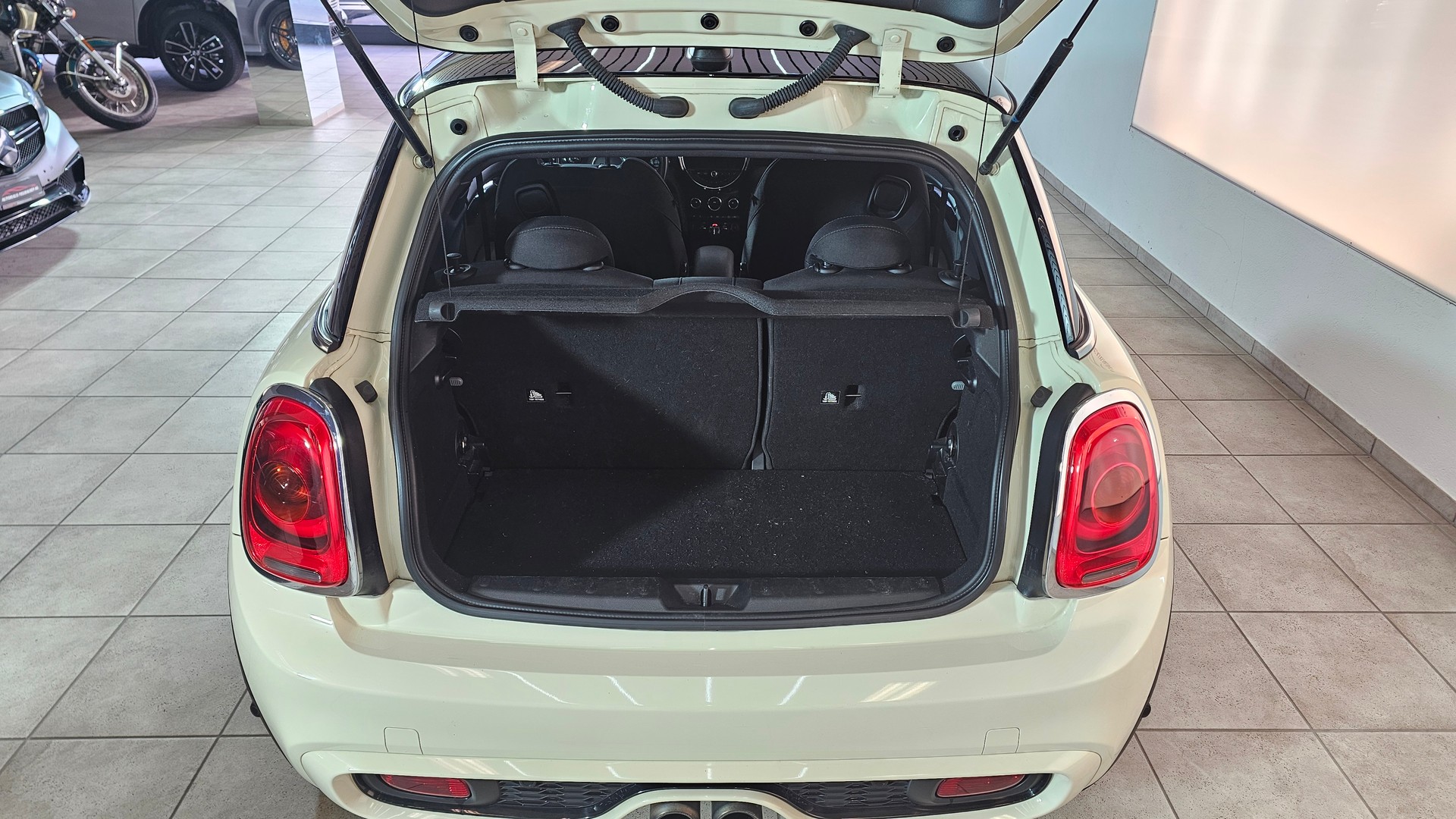 MINI Cooper S, FAHRZEUG IN EINEM TOP ZUSTAND, KLEINER STADTFLITZER, FRISCH AB MFK, 8-FACH BEREIFT-image-9