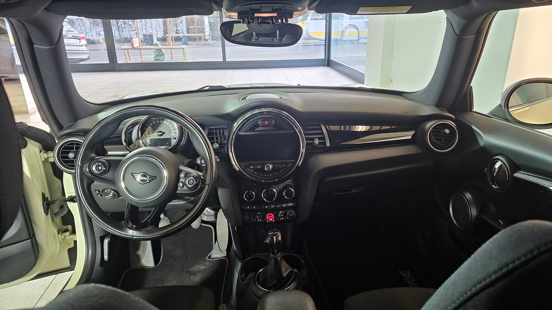 MINI Cooper S, FAHRZEUG IN EINEM TOP ZUSTAND, KLEINER STADTFLITZER, FRISCH AB MFK, 8-FACH BEREIFT-image-6