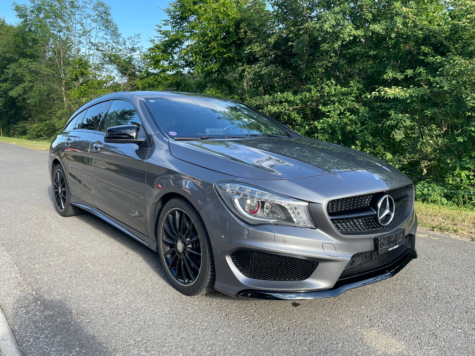 MERCEDES-BENZ CLA Shooting Brake 250 AMG Line 4Matic 7G-DCT