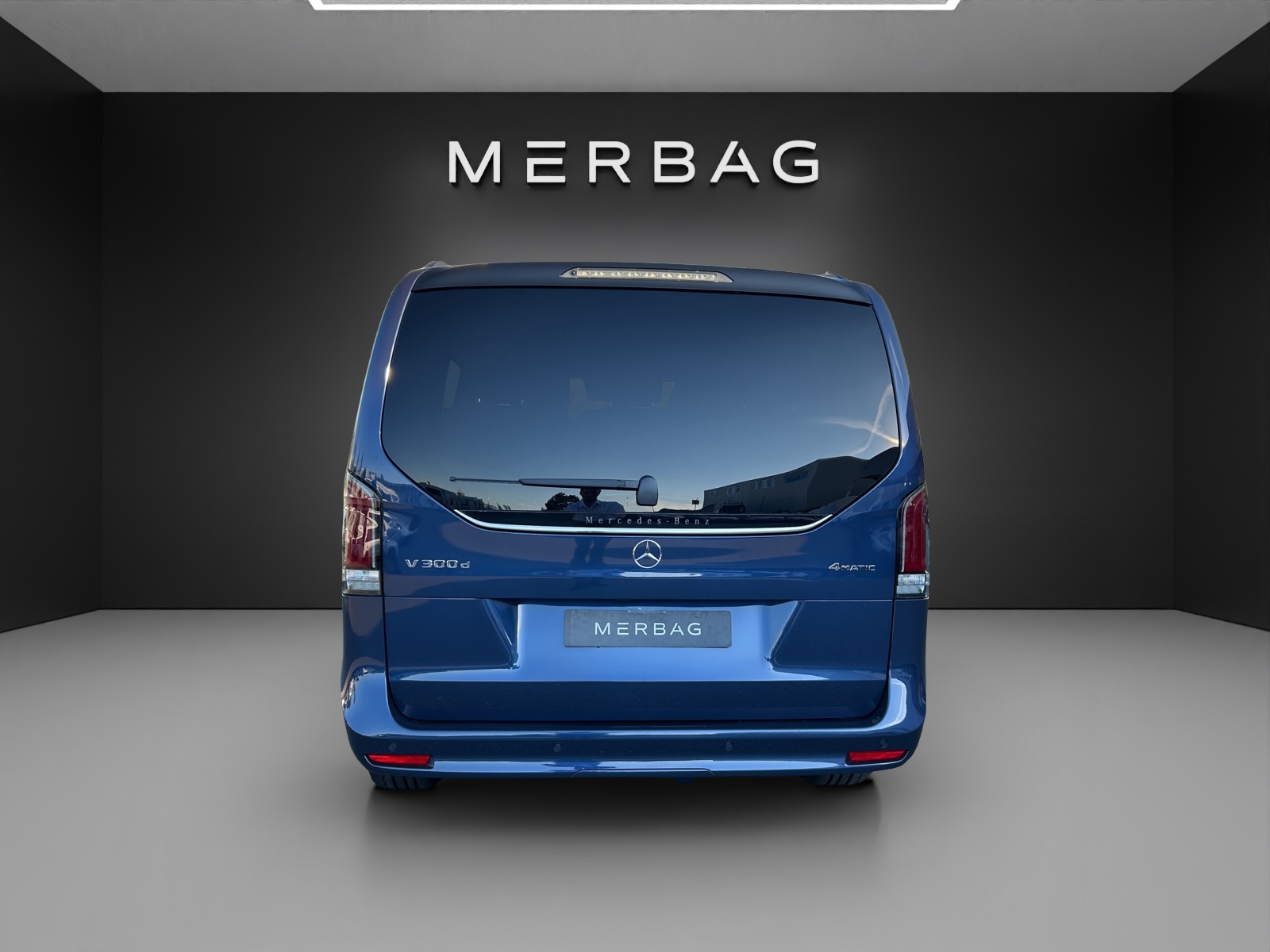 MERCEDES-BENZ V 300 d lang 4Matic 9G-Tronic-image-3