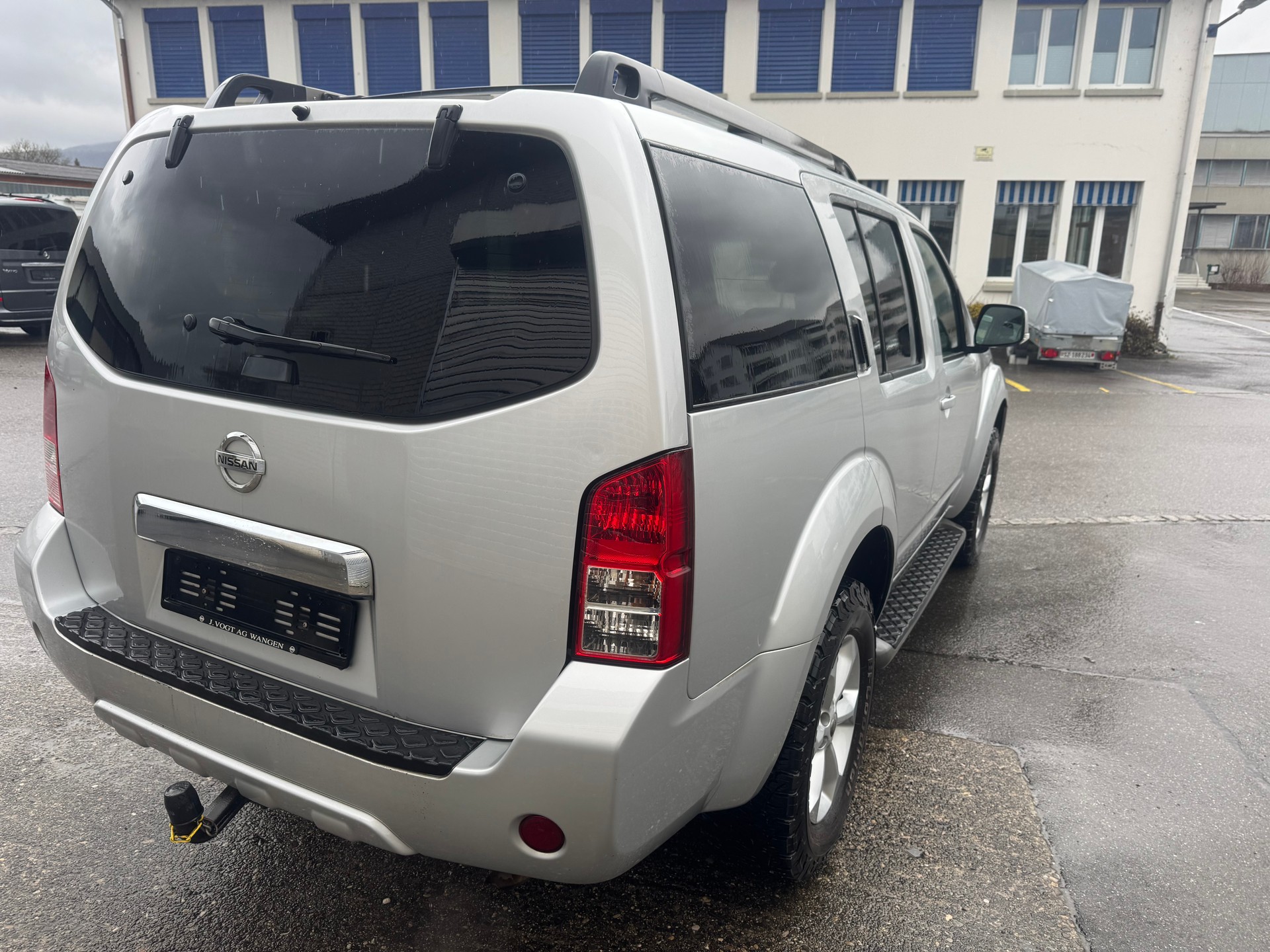 NISSAN Pathfinder 2.5 dCi LE Automatic-image-6