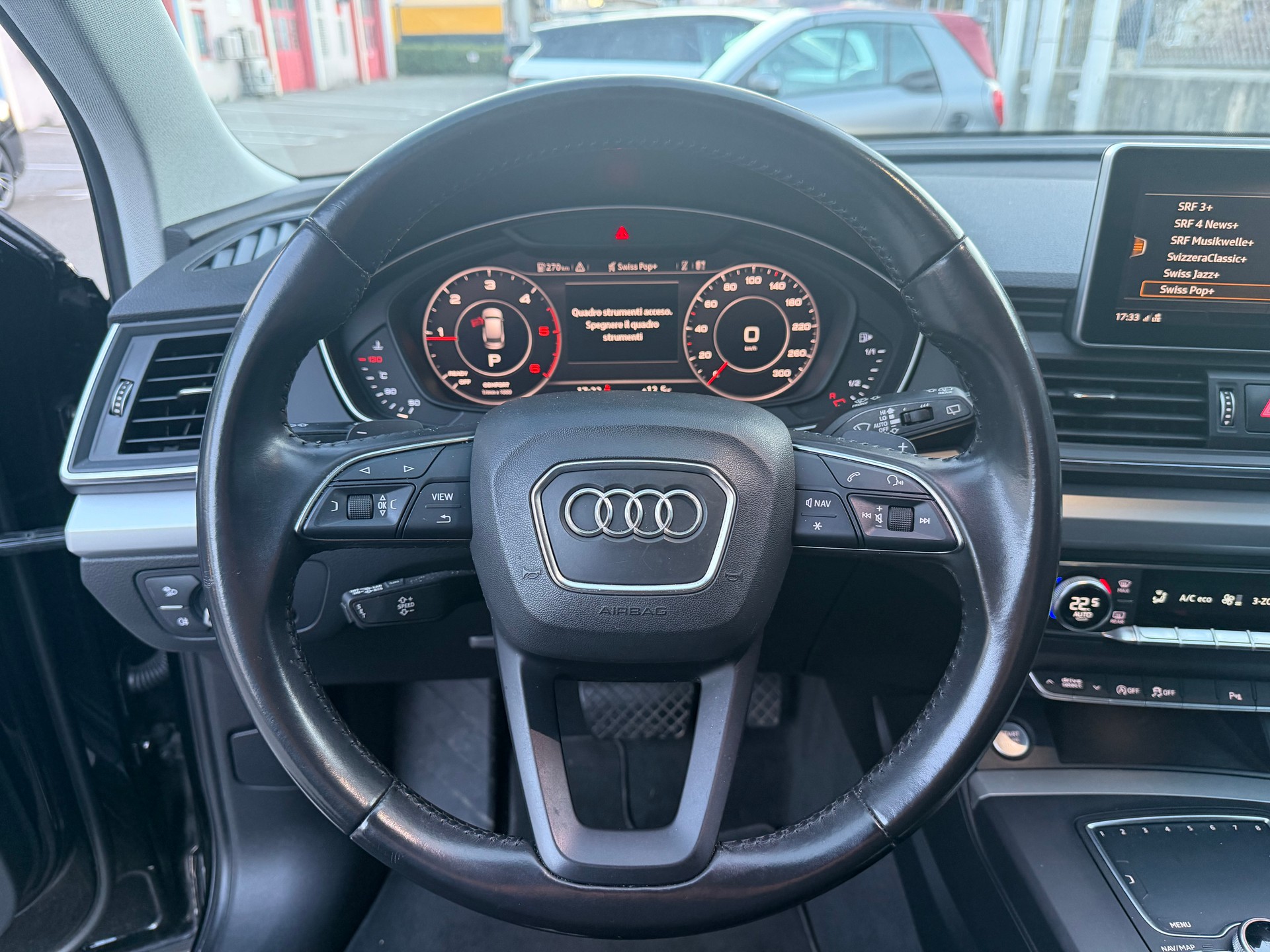 AUDI Q5 2.0 TDI quattro S-tronic-image-10