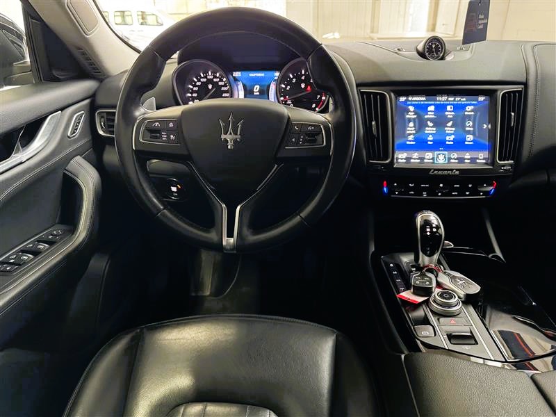 MASERATI Levante S Granlusso-image-9