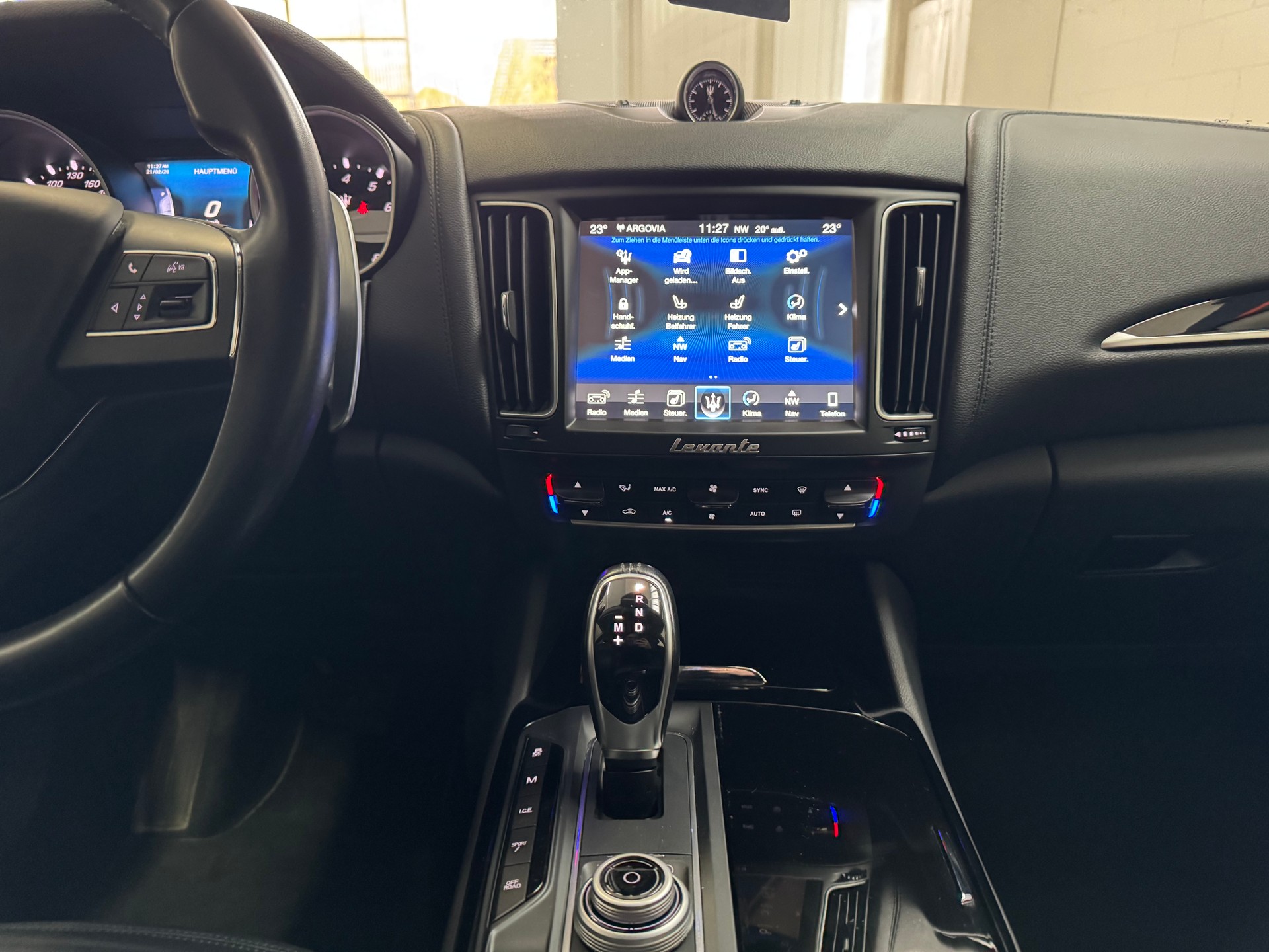 MASERATI Levante S Granlusso-image-8