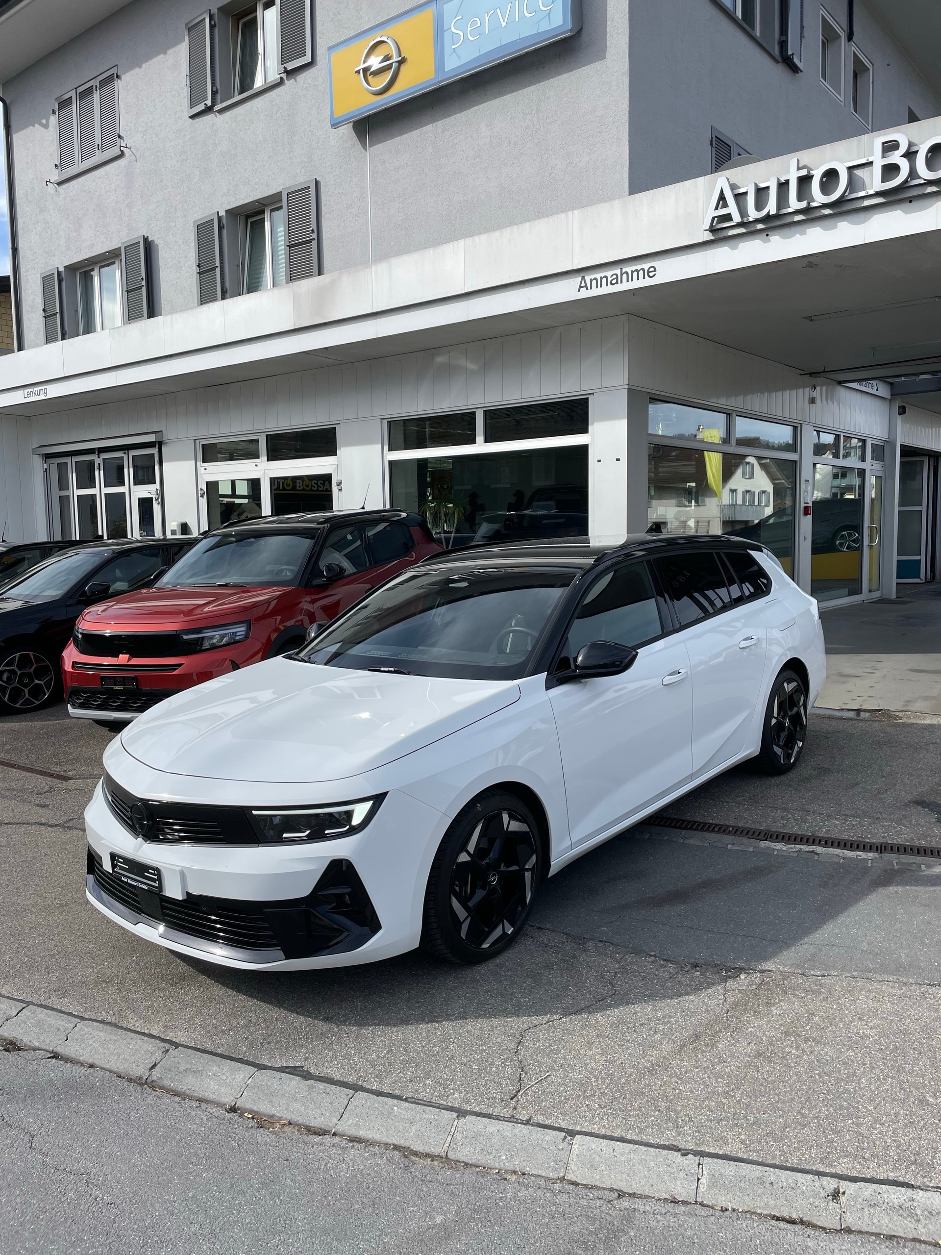 OPEL Astra Sports Tourer 1.6 PHEV Turbo GSe-showroom-element-1