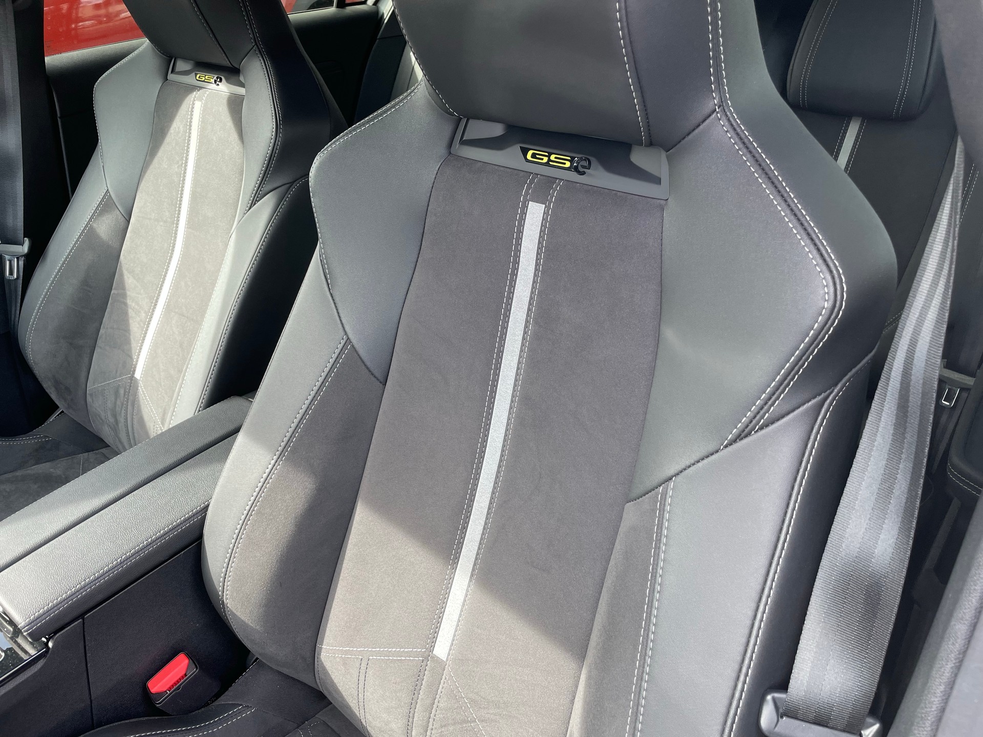 OPEL Astra Sports Tourer 1.6 PHEV Turbo GSe-image-4