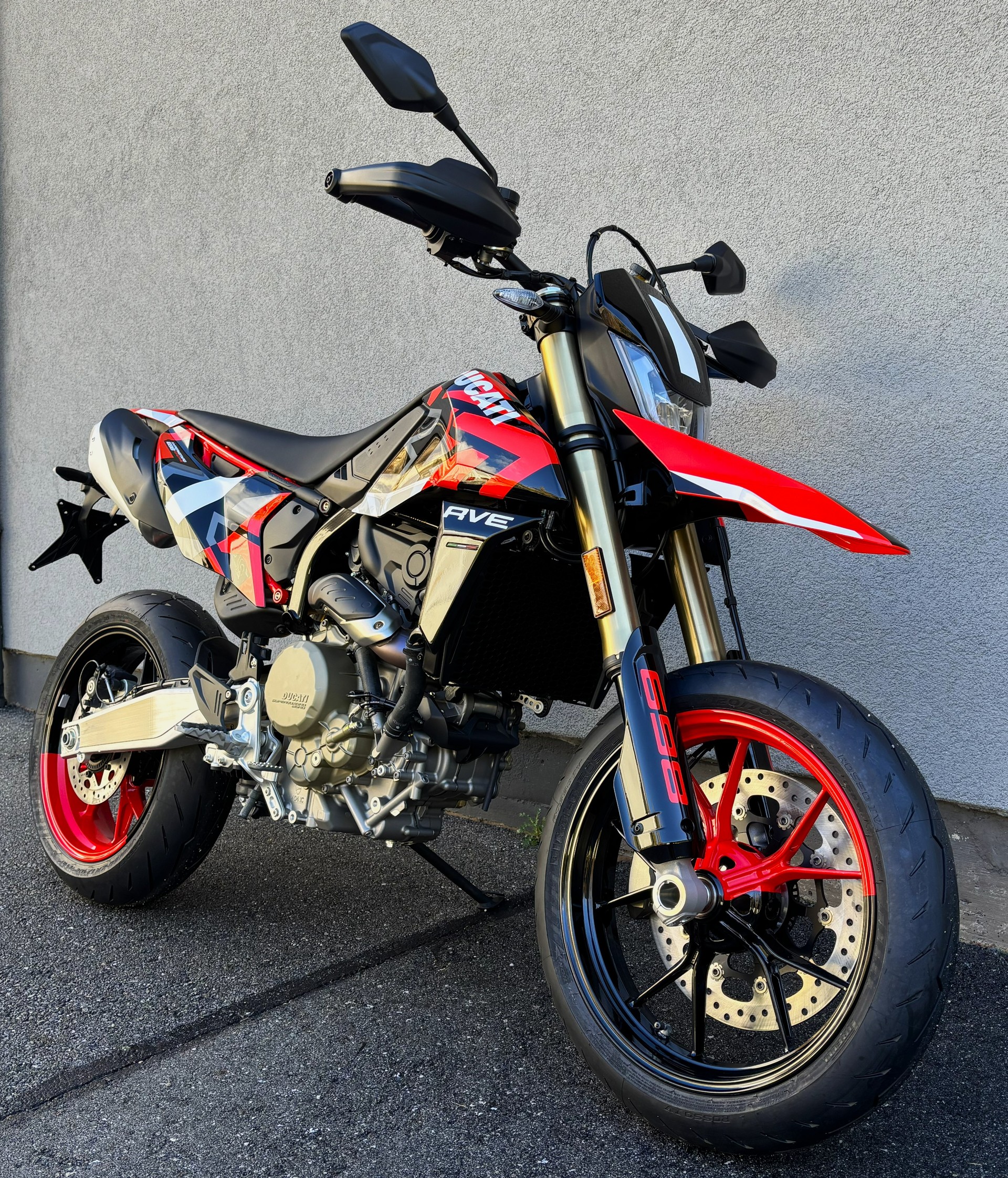 DUCATI Hypermotard 698 Mono RVE-image-1