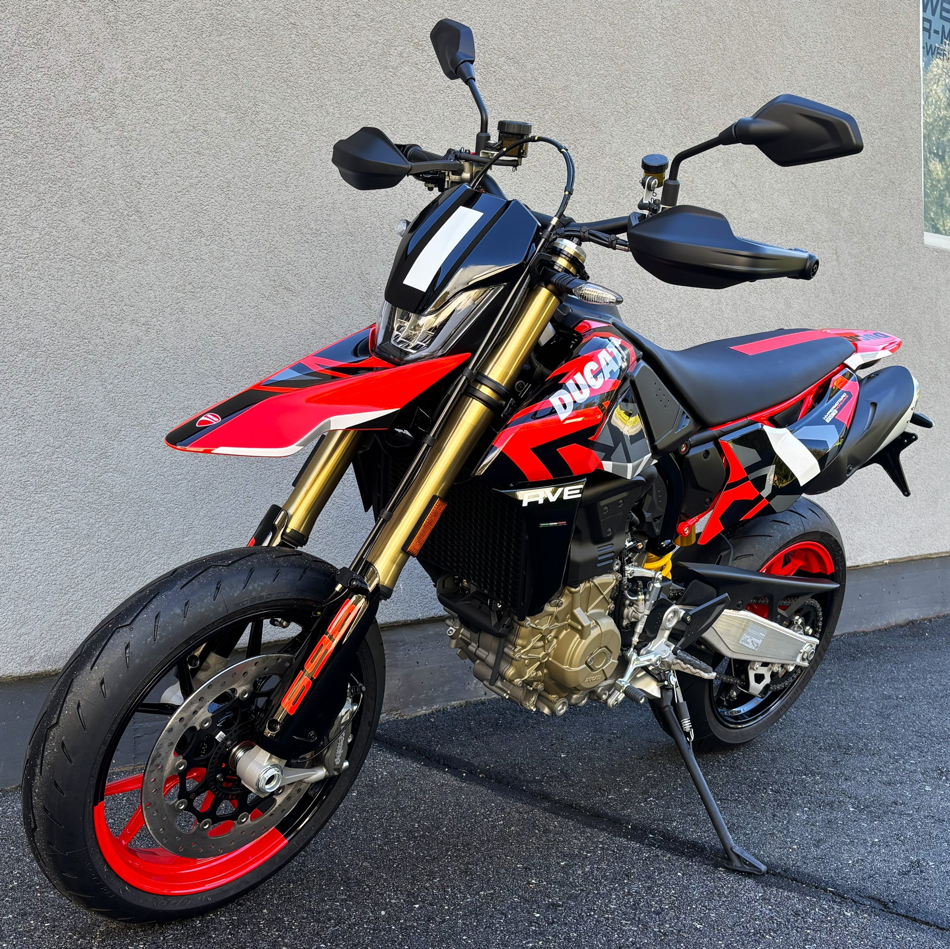 DUCATI Hypermotard 698 Mono RVE-image-2