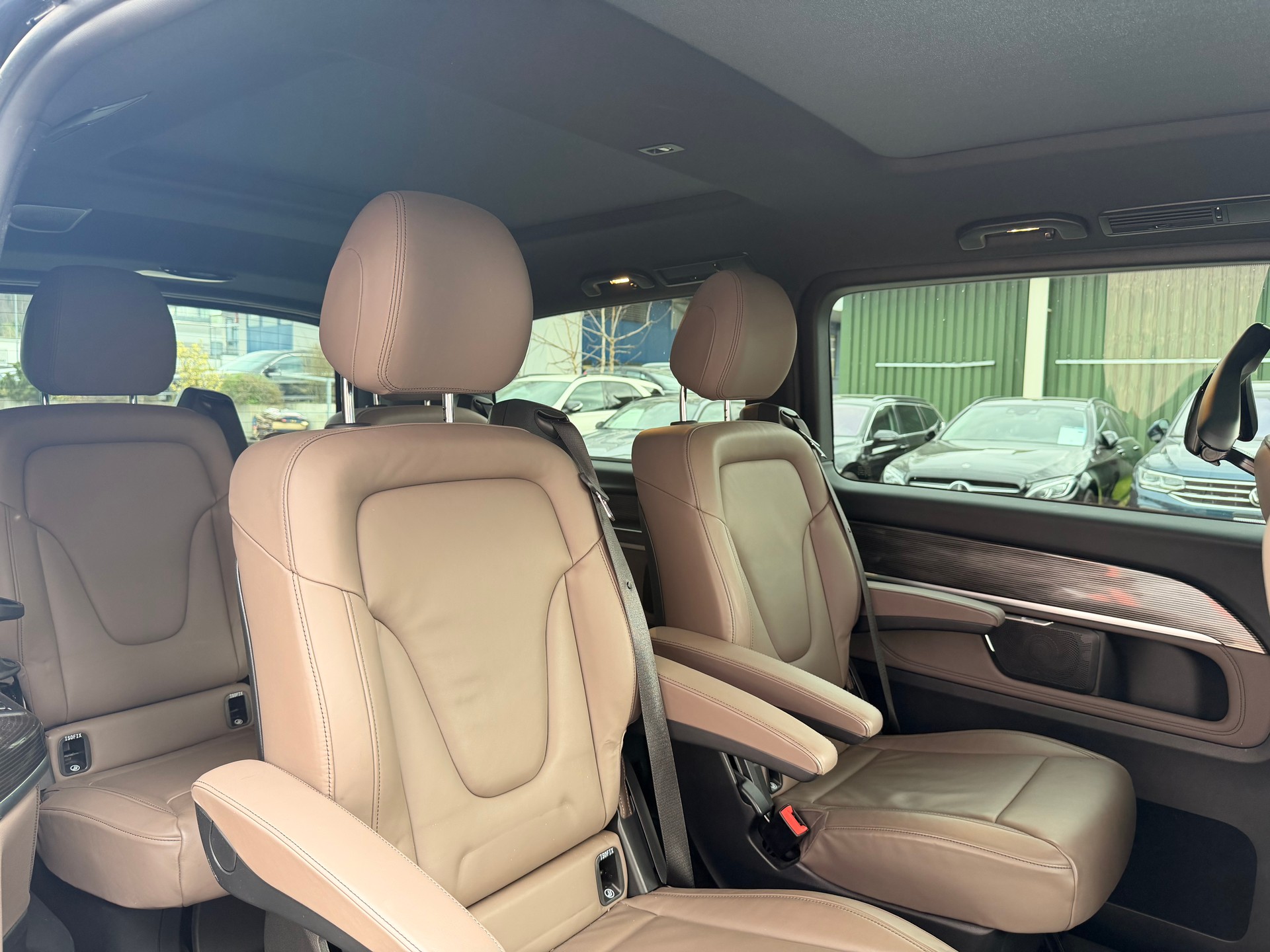 MERCEDES-BENZ V 300 d lang Avantgarde 4Matic 9G-Tronic-image-11