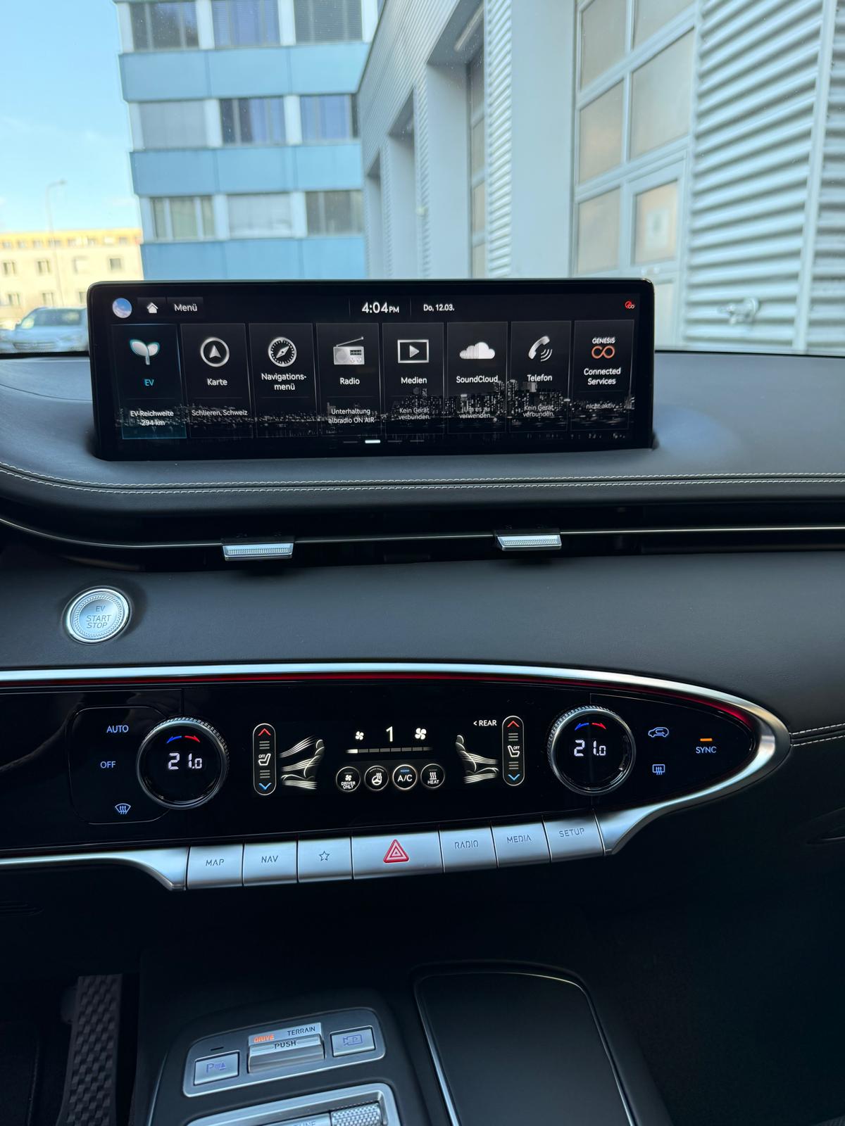 GENESIS GV70 Dual Motor Sport AWD-image-15