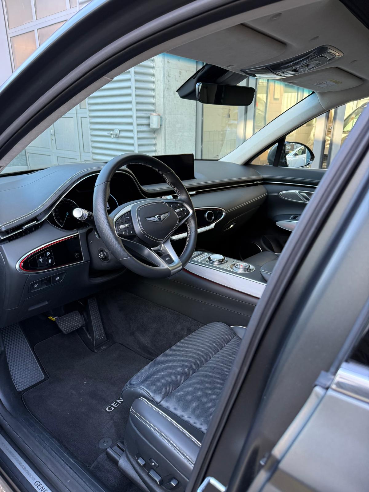 GENESIS GV70 Dual Motor Sport AWD-image-8
