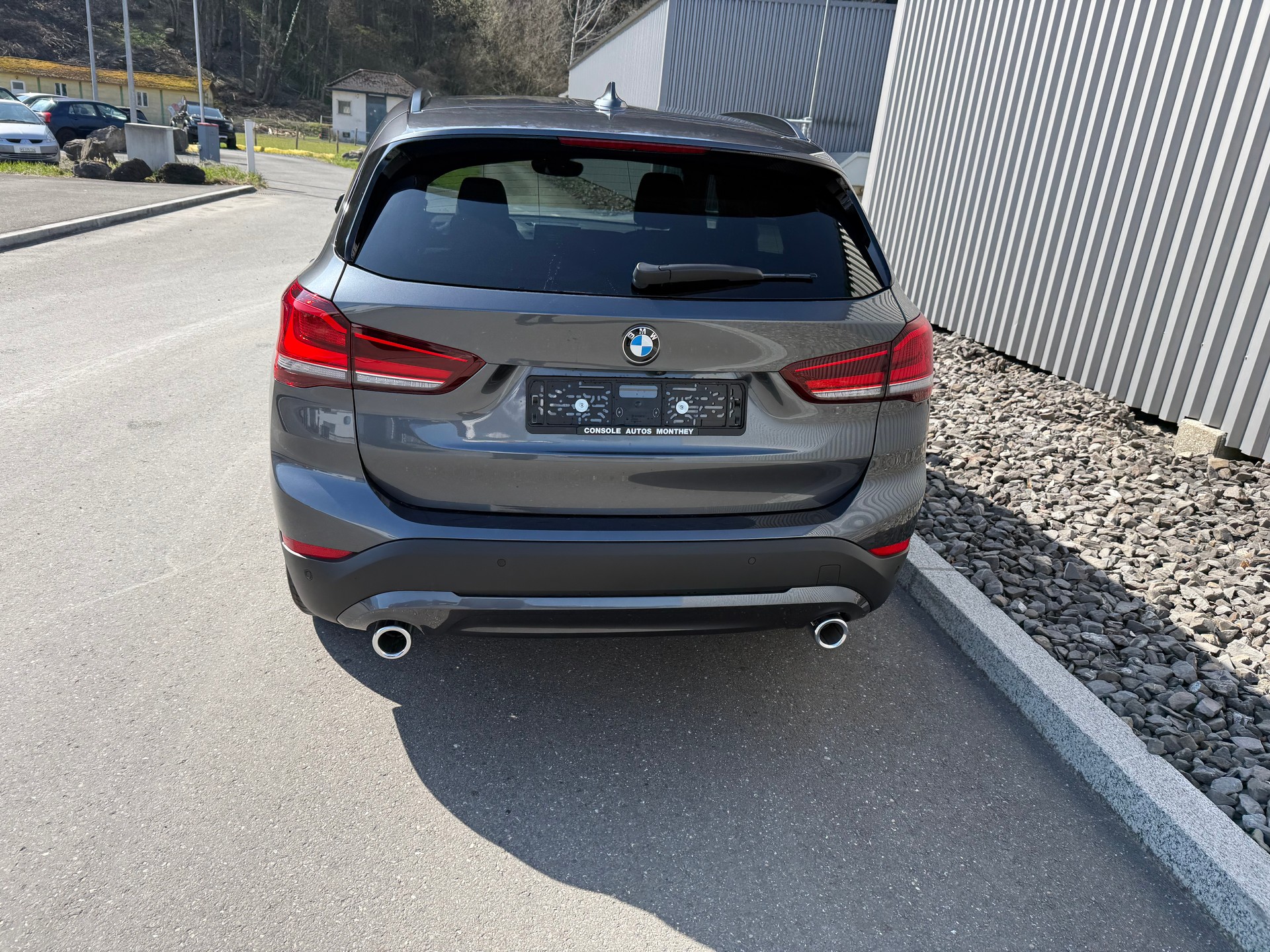 BMW X1 xDrive 18d xLine Steptronic 1350 Kilomètres CERTIFIÉS-image-3