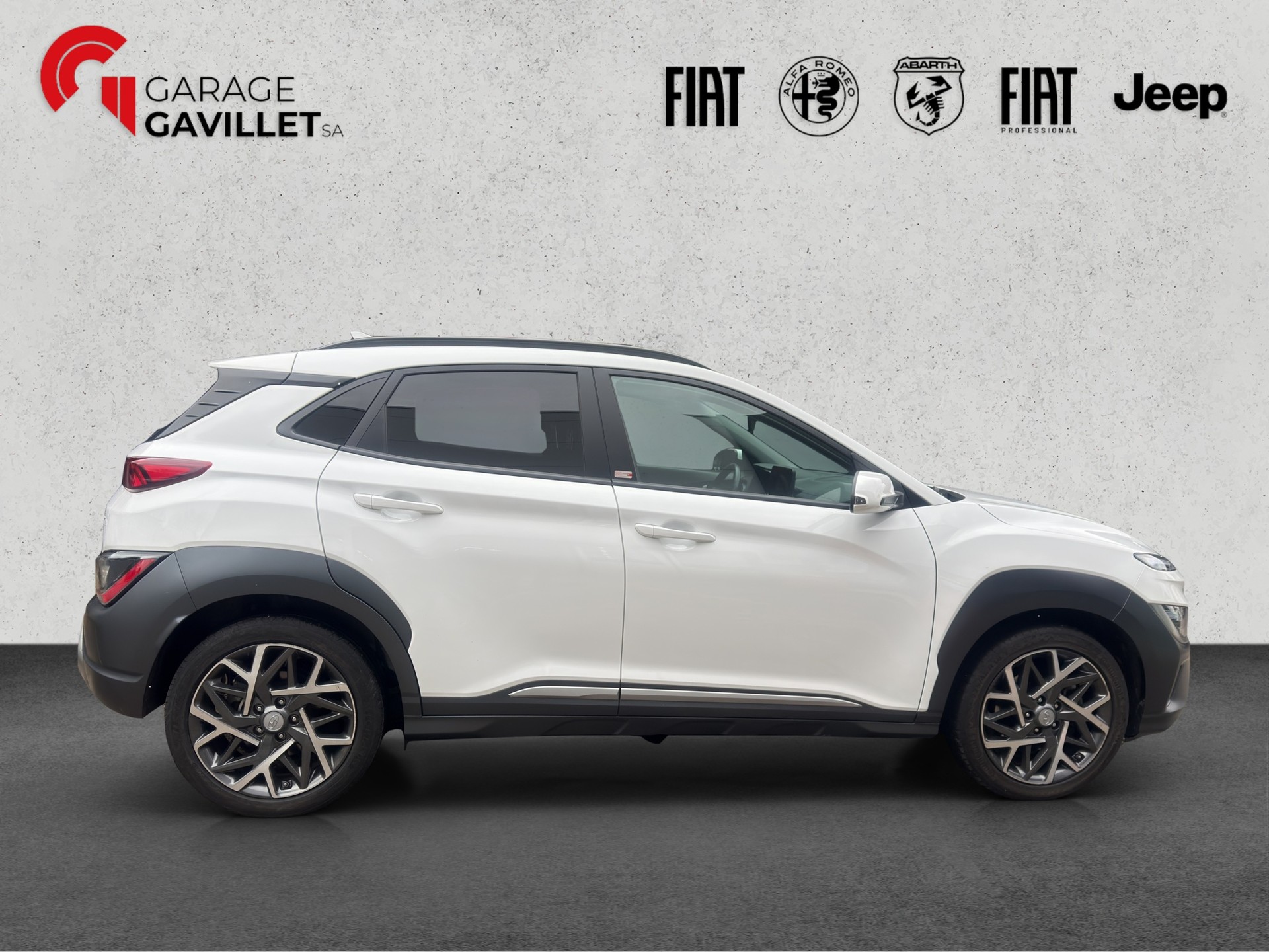 HYUNDAI Kona 1.6 GDi Hybrid Amplia-image-6