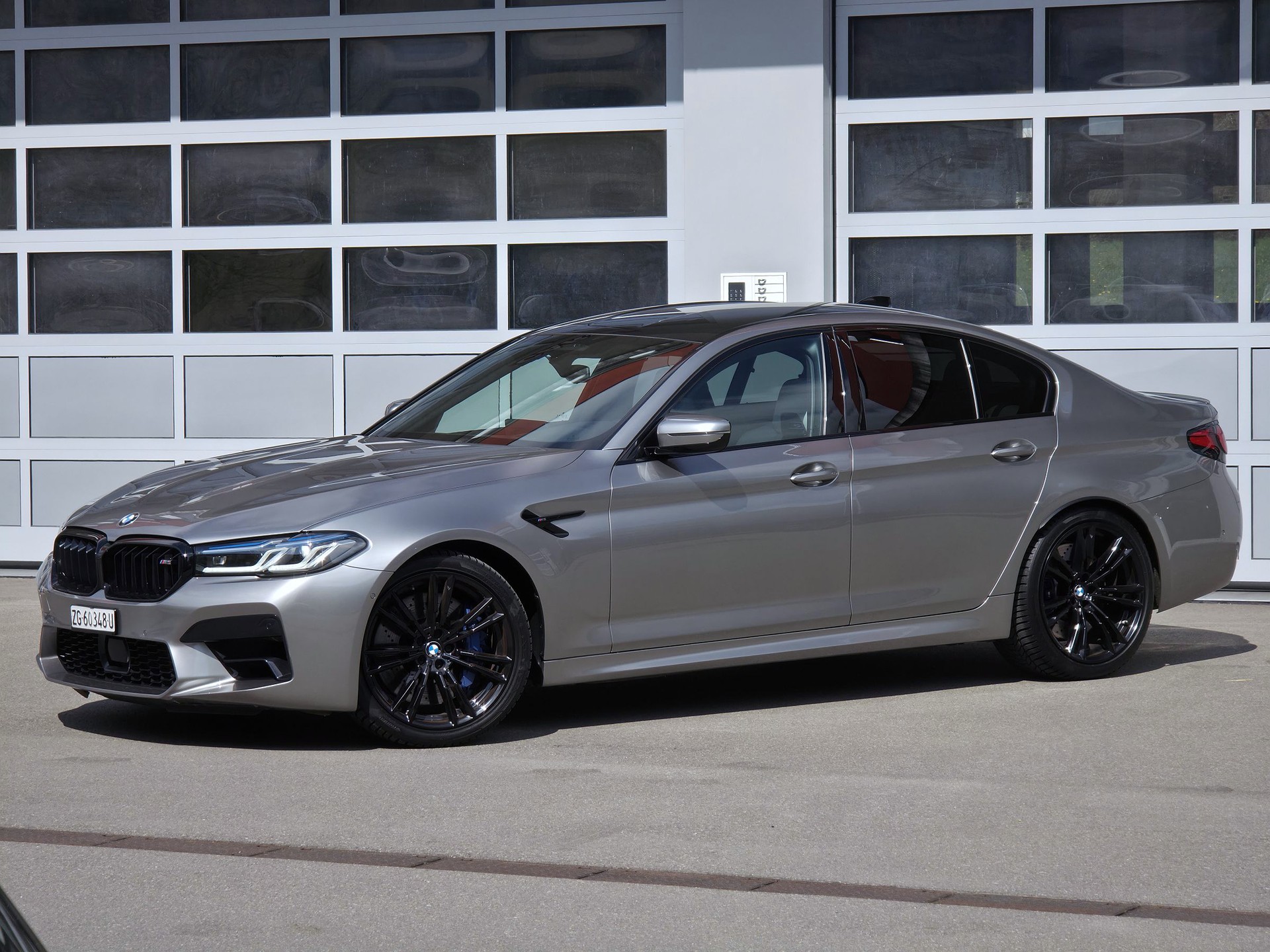 BMW M5 xDrive Drivelogic *Facelift*-showroom-element-3