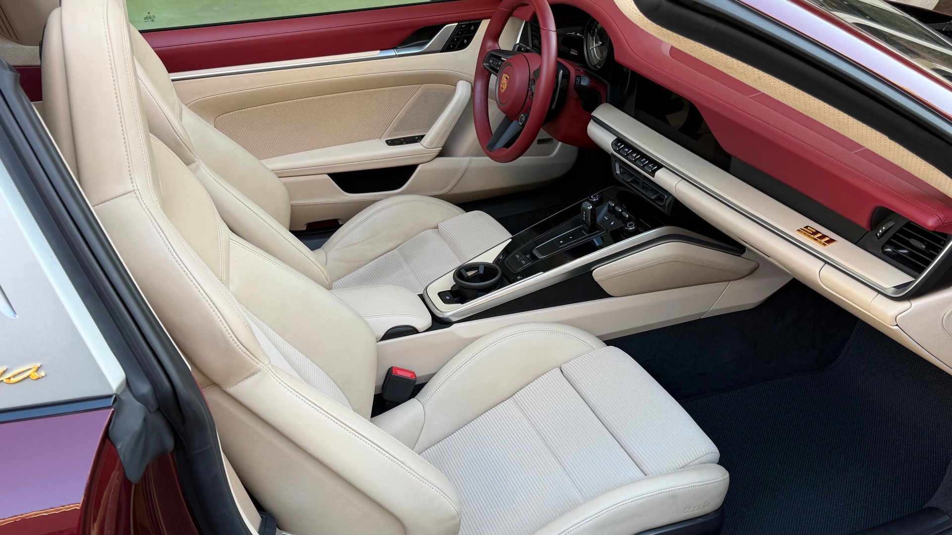 PORSCHE 911 Targa 4S Heritage Design Edition PDK-image-5