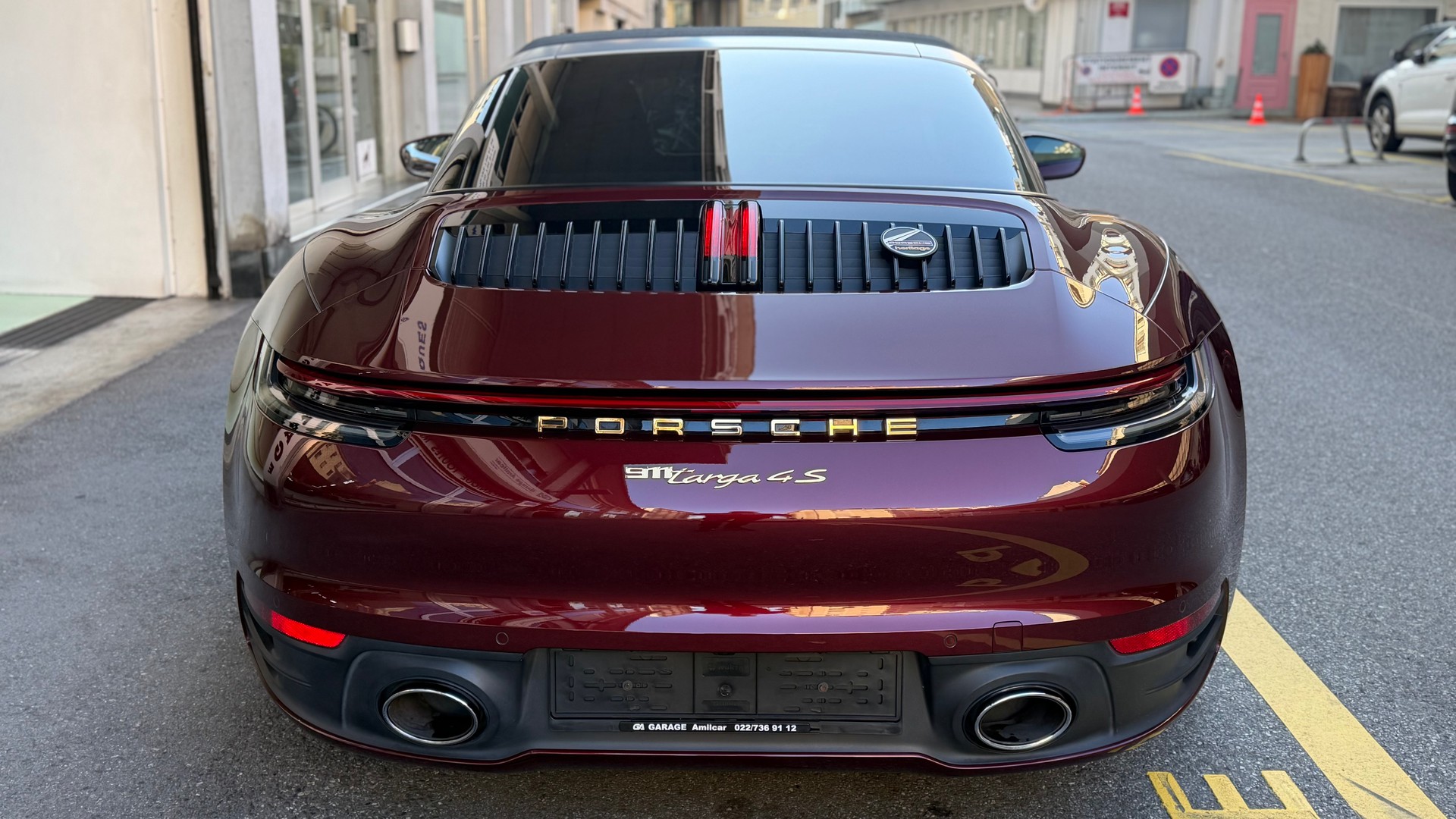 PORSCHE 911 Targa 4S Heritage Design Edition PDK-image-12