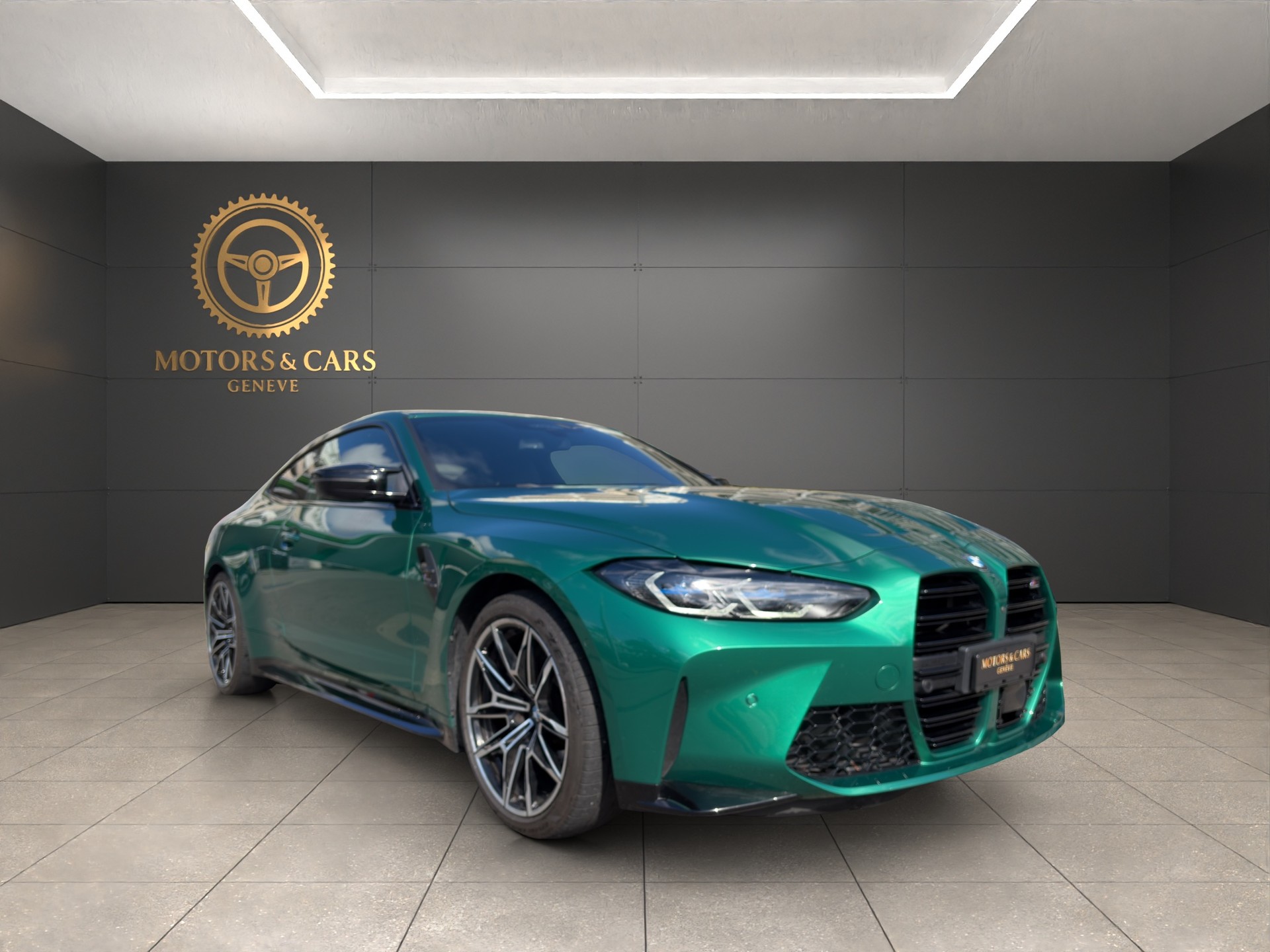 BMW M4 Coupé Competition M XDrive-showroom-element-1