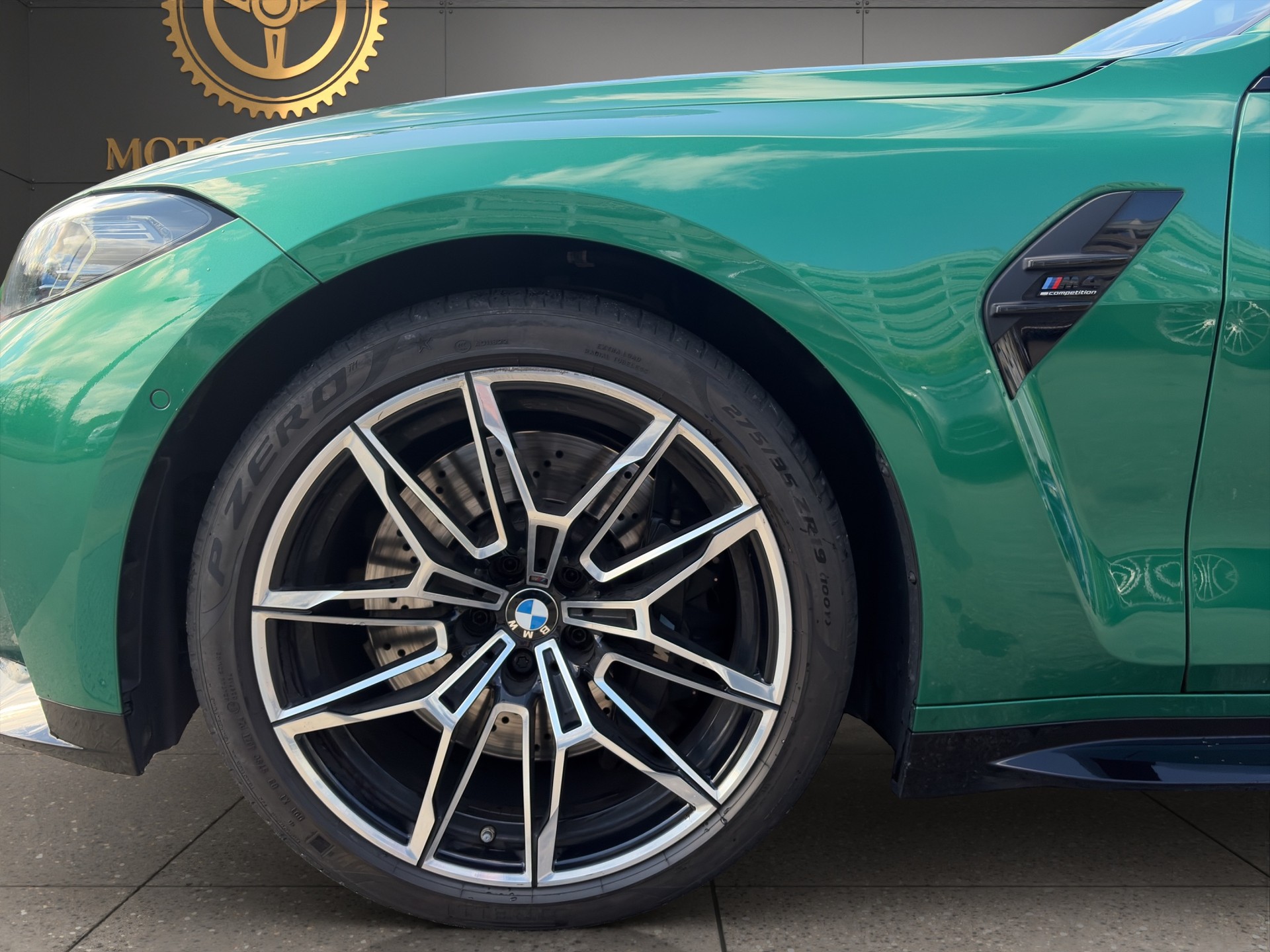 BMW M4 Coupé Competition M XDrive-image-8