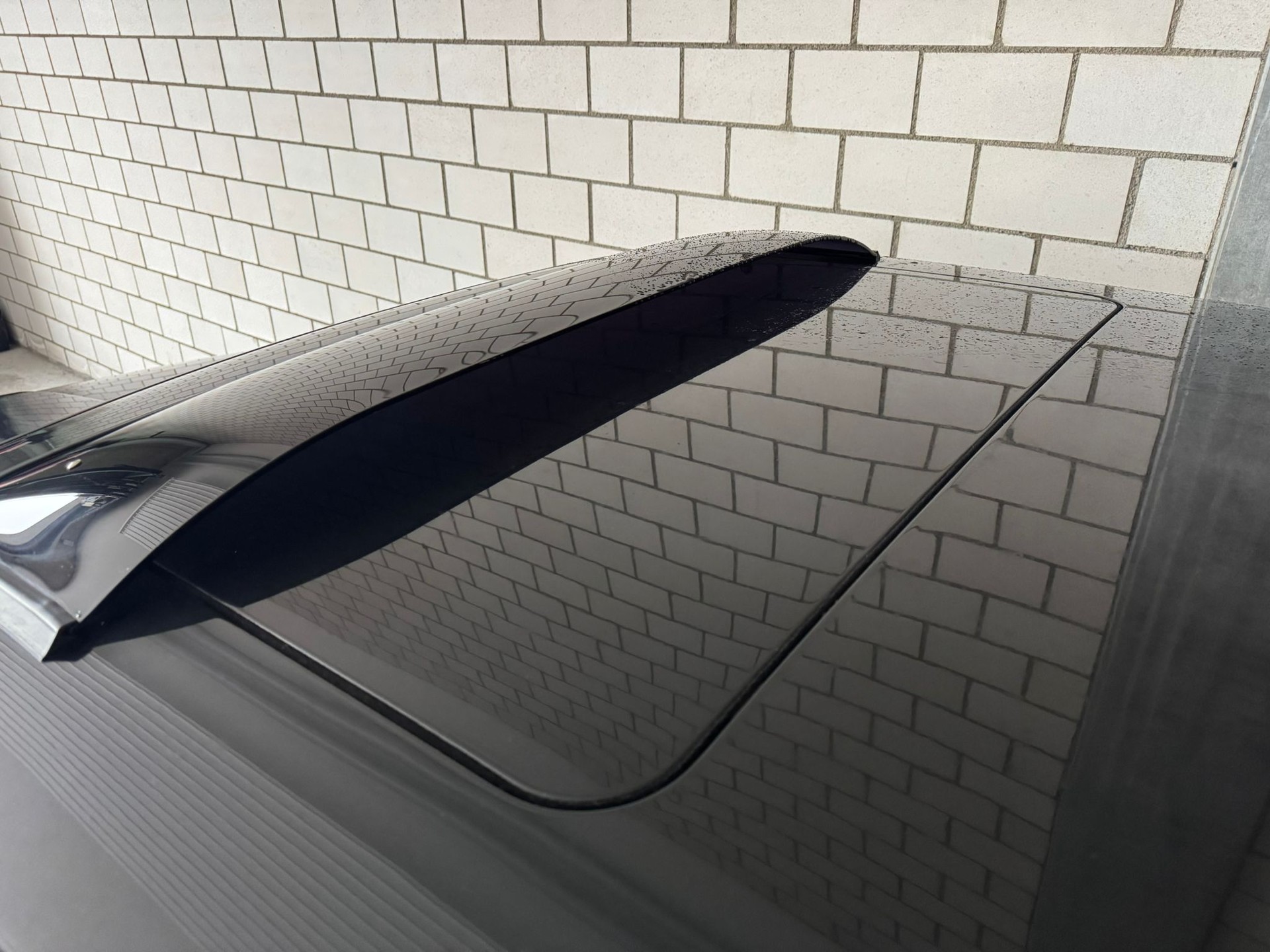 BMW 745i A-showroom-element-2