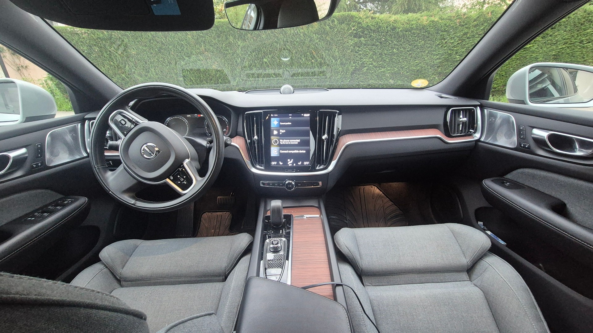 VOLVO 2.0 B4 AWD Cross Country-image-1