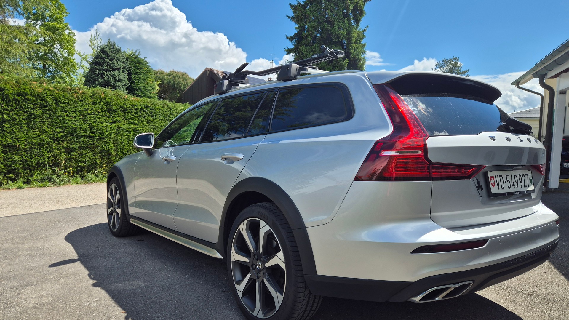VOLVO 2.0 B4 AWD Cross Country-image-9