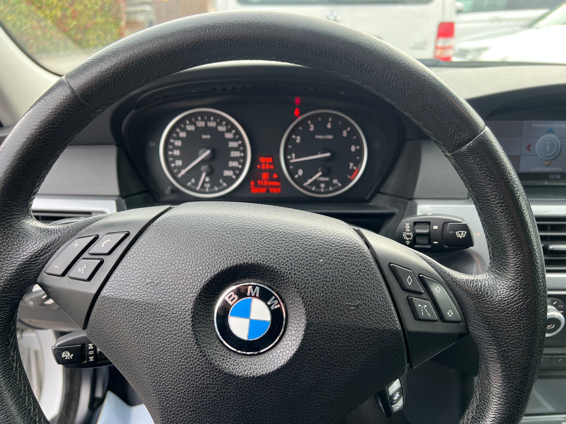 BMW 530xi Touring Steptronic-ab Mfk -Vollausstattung-image-10