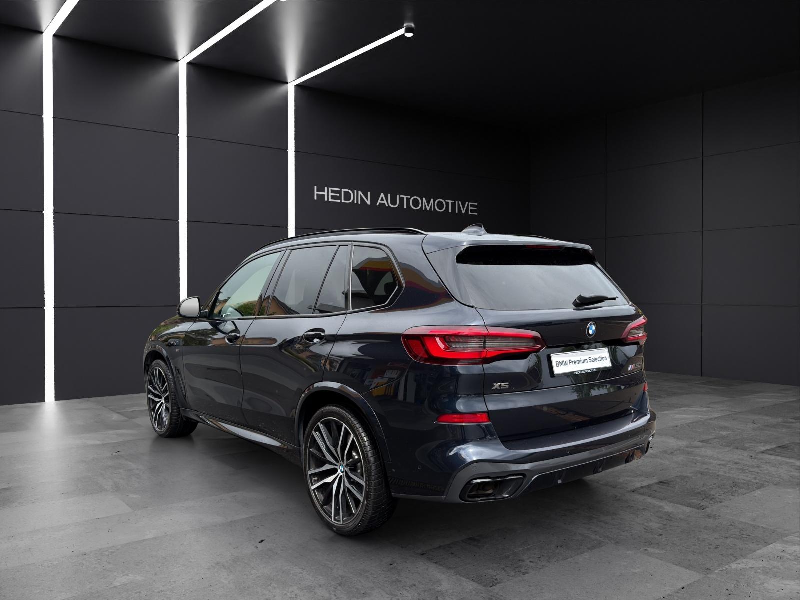 BMW X5 M50i xDrive-showroom-element-2
