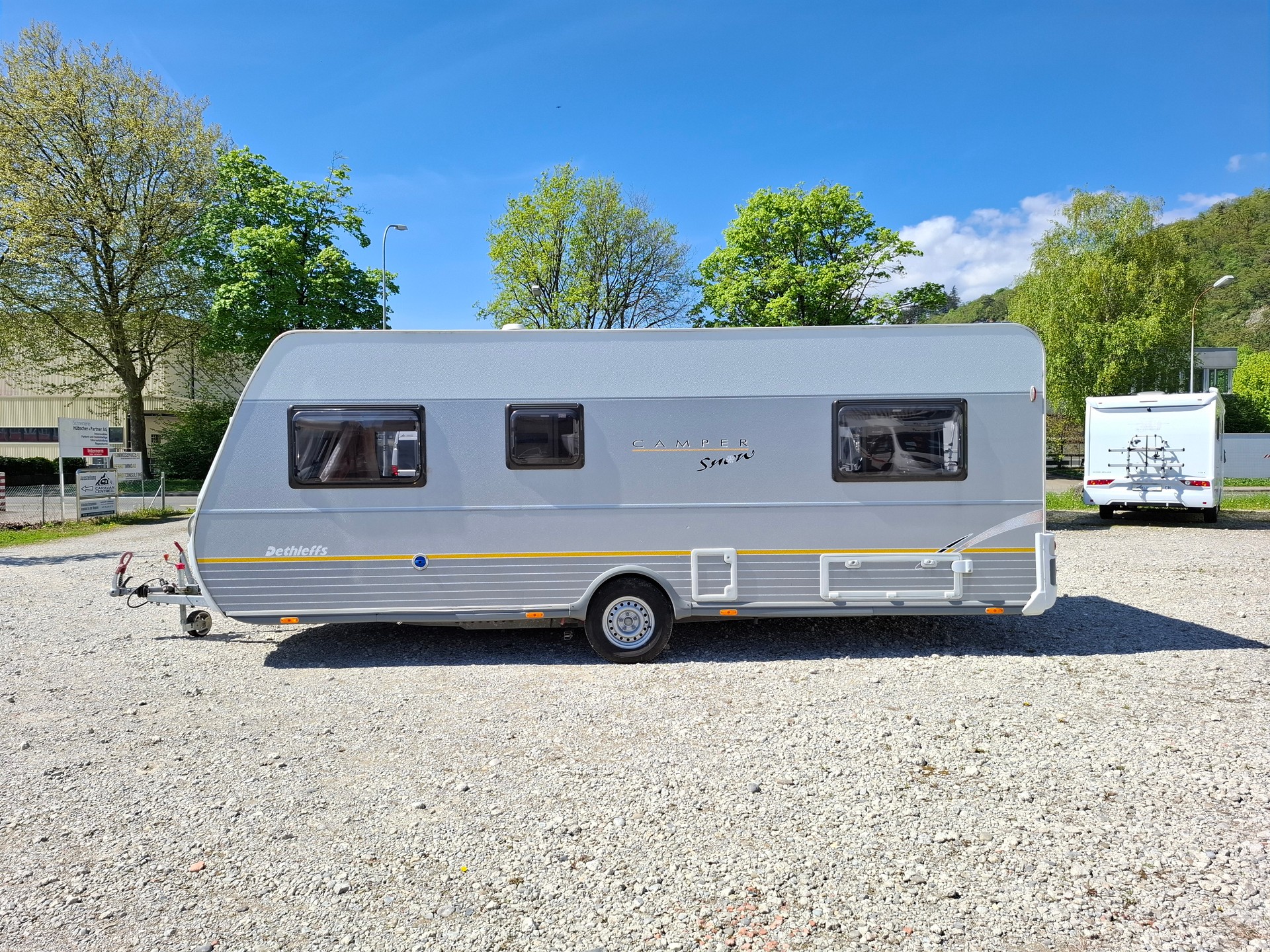 DETHLEFFS Camper snow-image-5