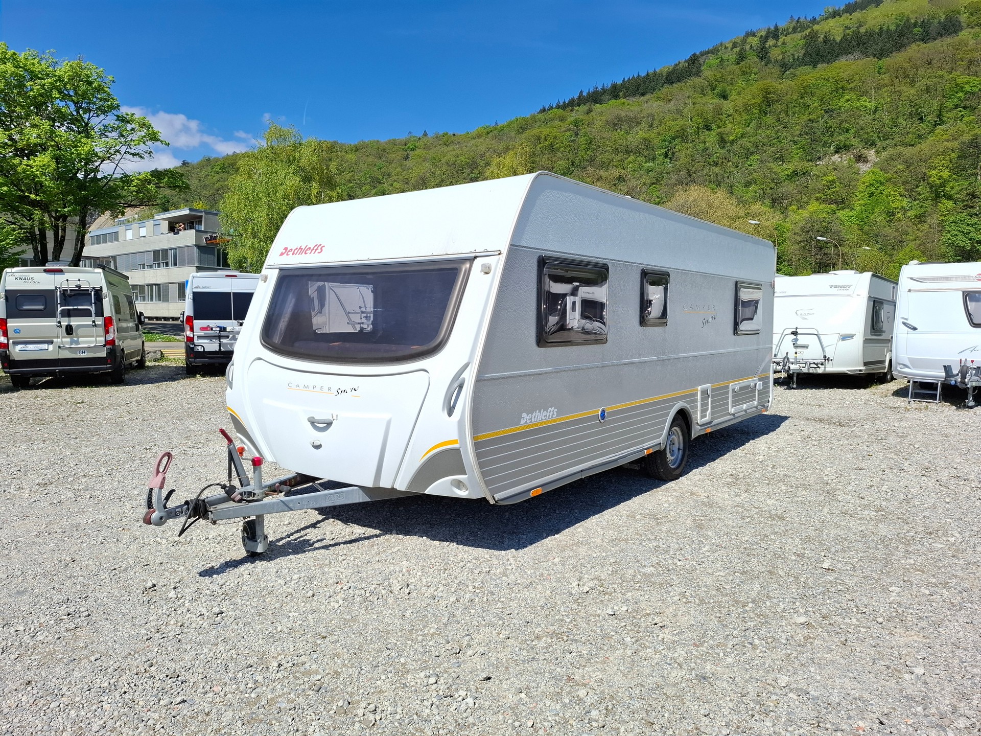 DETHLEFFS Camper snow-image-6