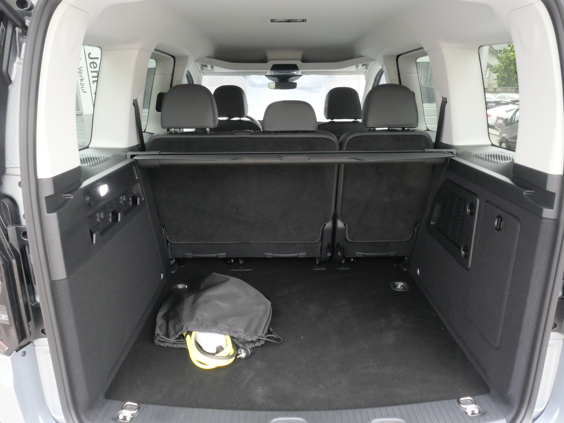 VW Caddy 1.5 TSI Plug in Hybrid Edition DSG *5 Jahre Garantie*-image-8