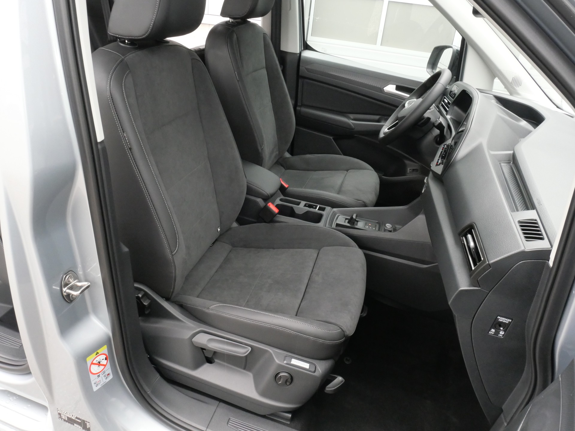 VW Caddy 1.5 TSI Plug in Hybrid Edition DSG *5 Jahre Garantie*-image-13