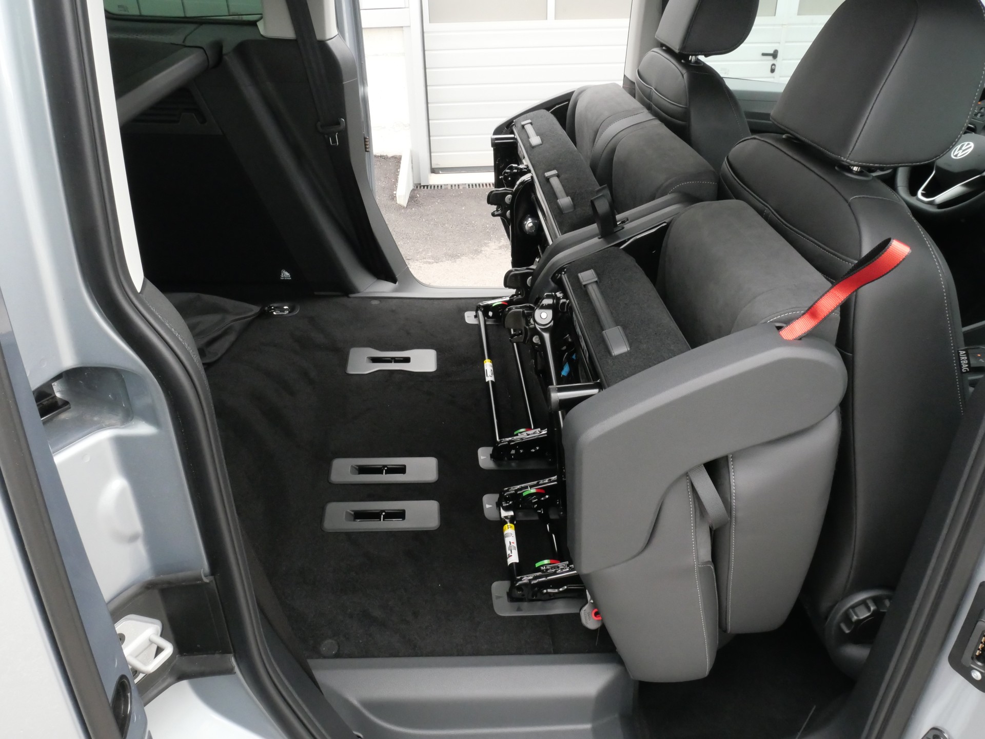 VW Caddy 1.5 TSI Plug in Hybrid Edition DSG *5 Jahre Garantie*-image-12